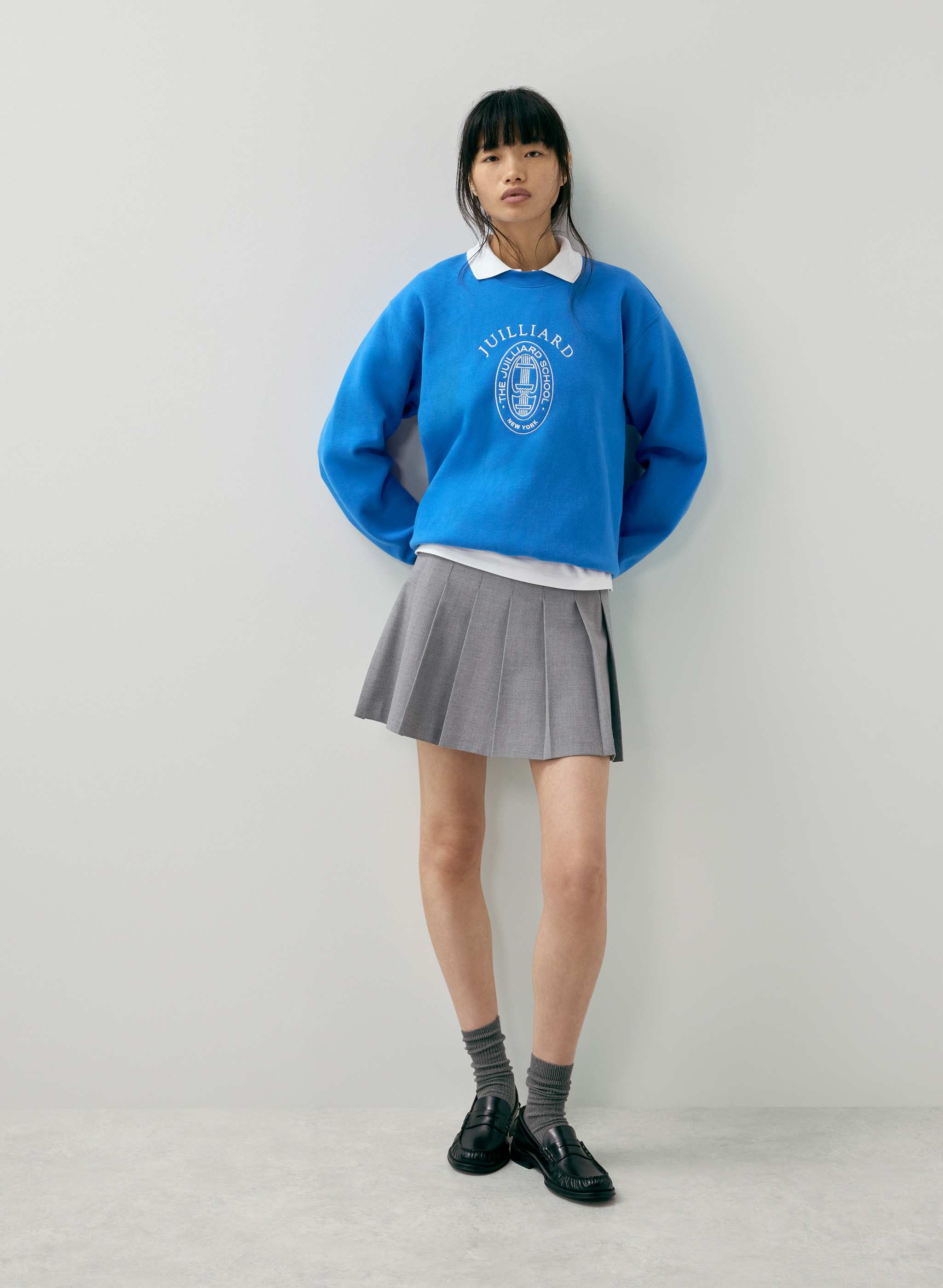 JUILLIARD X COZY SWEATFLEECE PERFECT CREW - Limited-edition fleece crewneck sweatshirt with The Juilliard School graphic. 