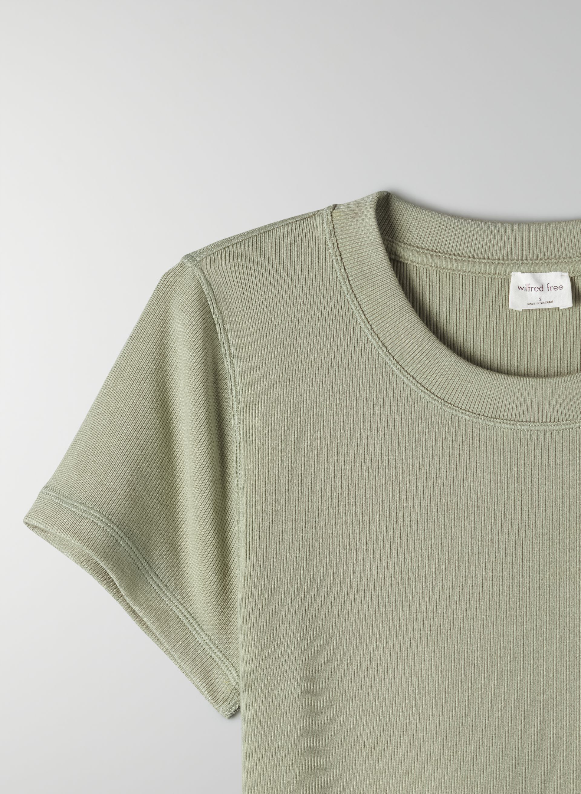 GO-TO T-SHIRT | Aritzia