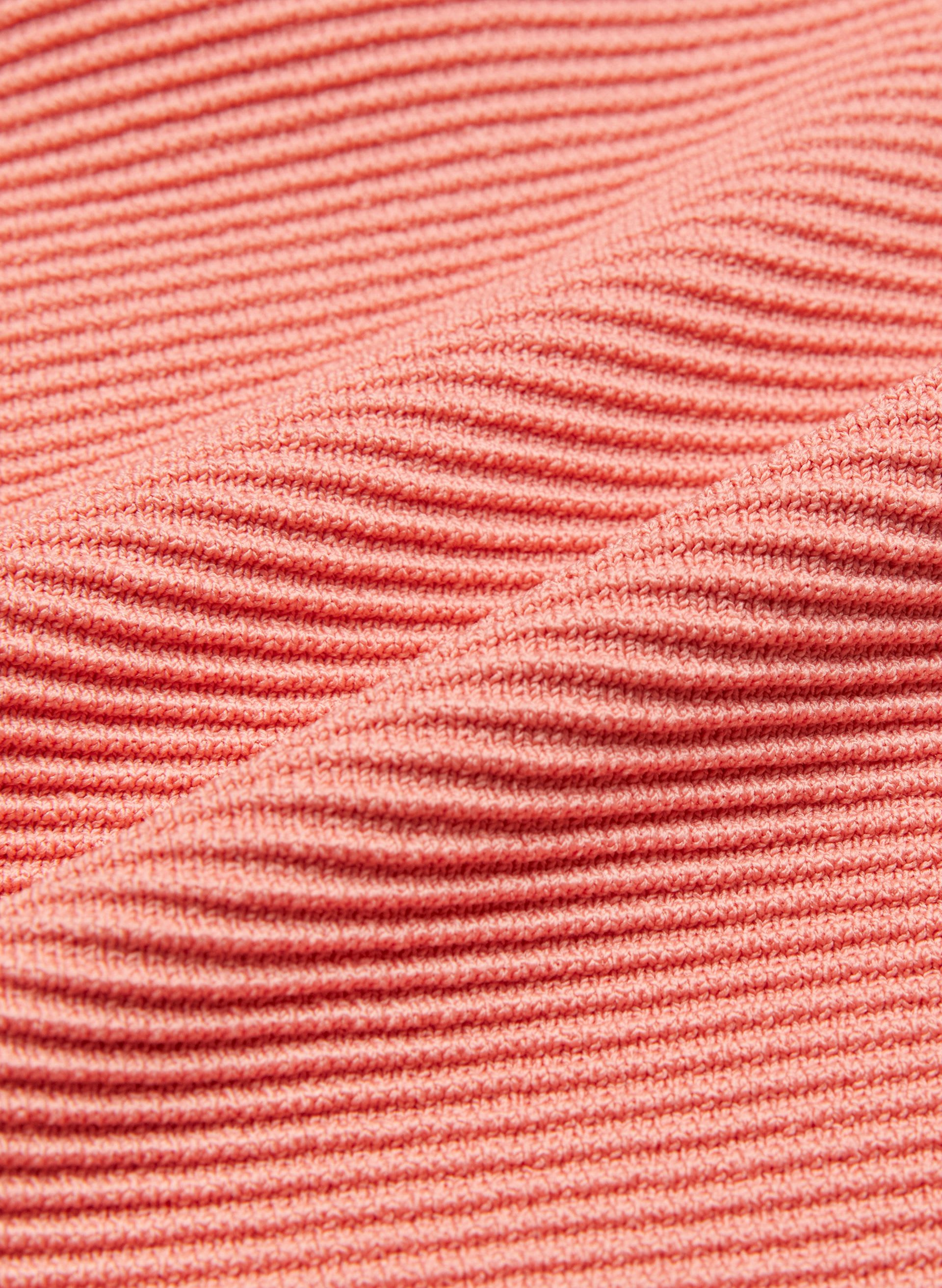 SCULPT KNIT DOUBLE V CROPPED TANK | Aritzia