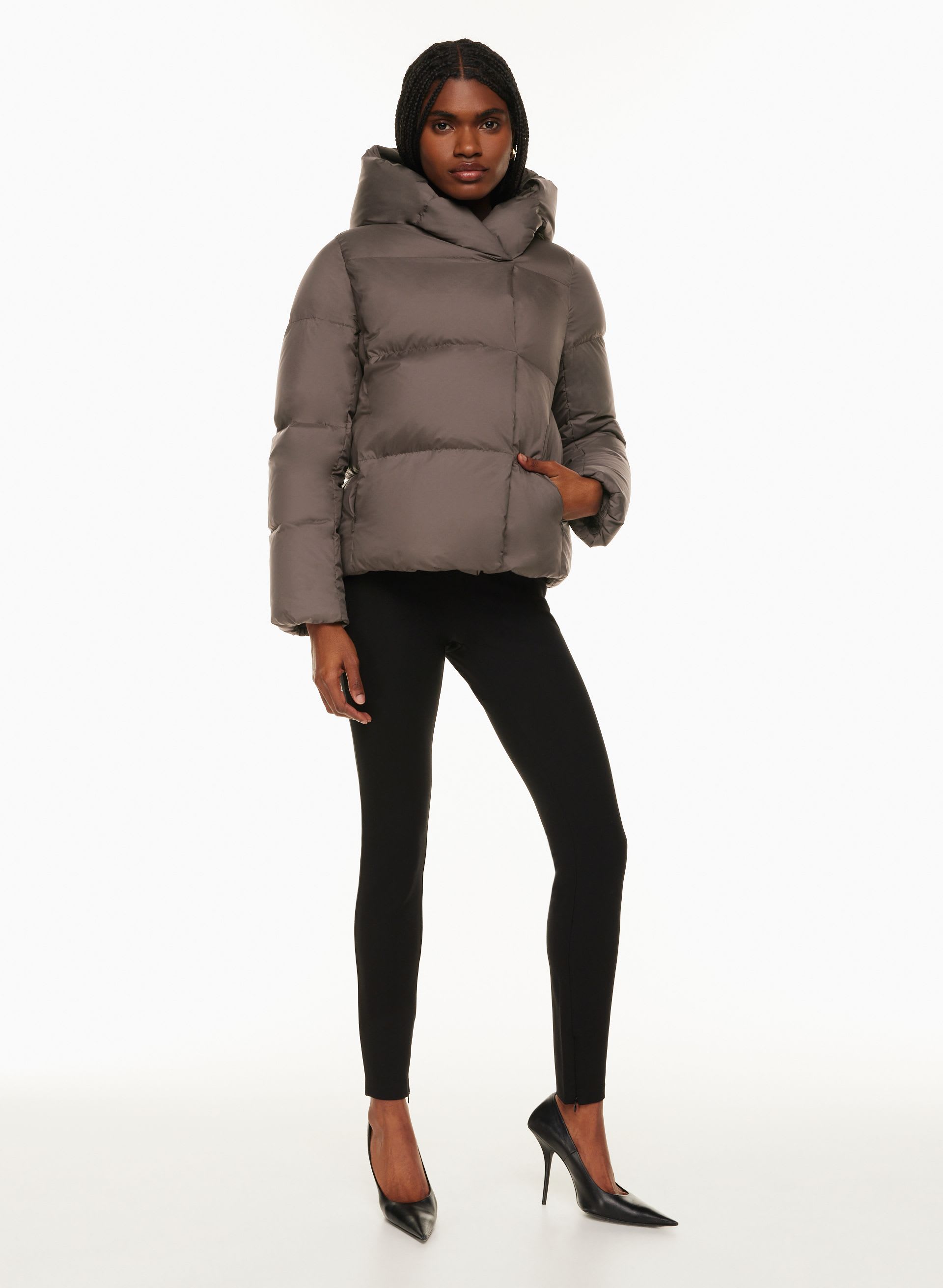 THE DUVET PUFFER SHORT | Aritzia