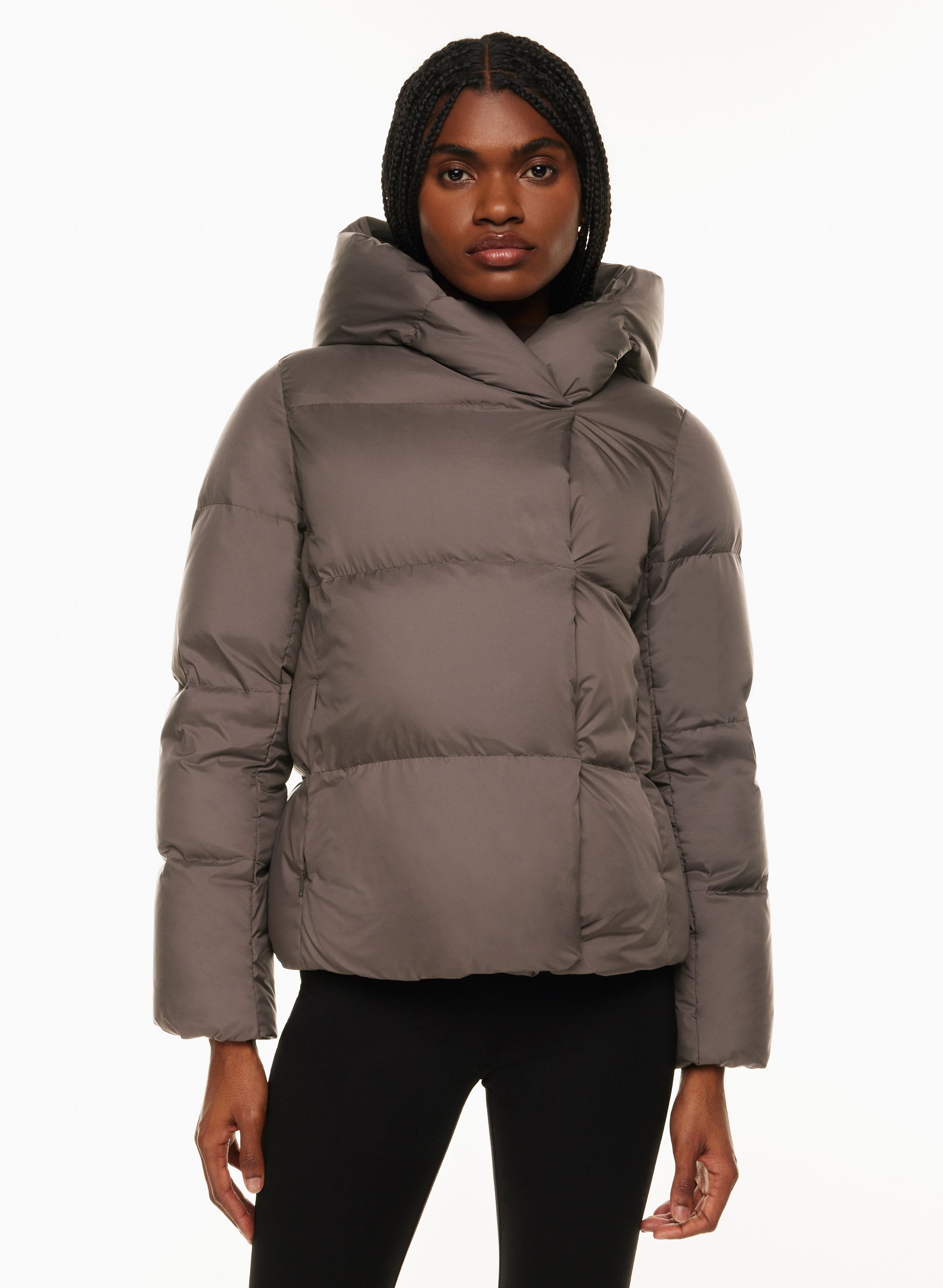 THE DUVET PUFFER SHORT | Aritzia