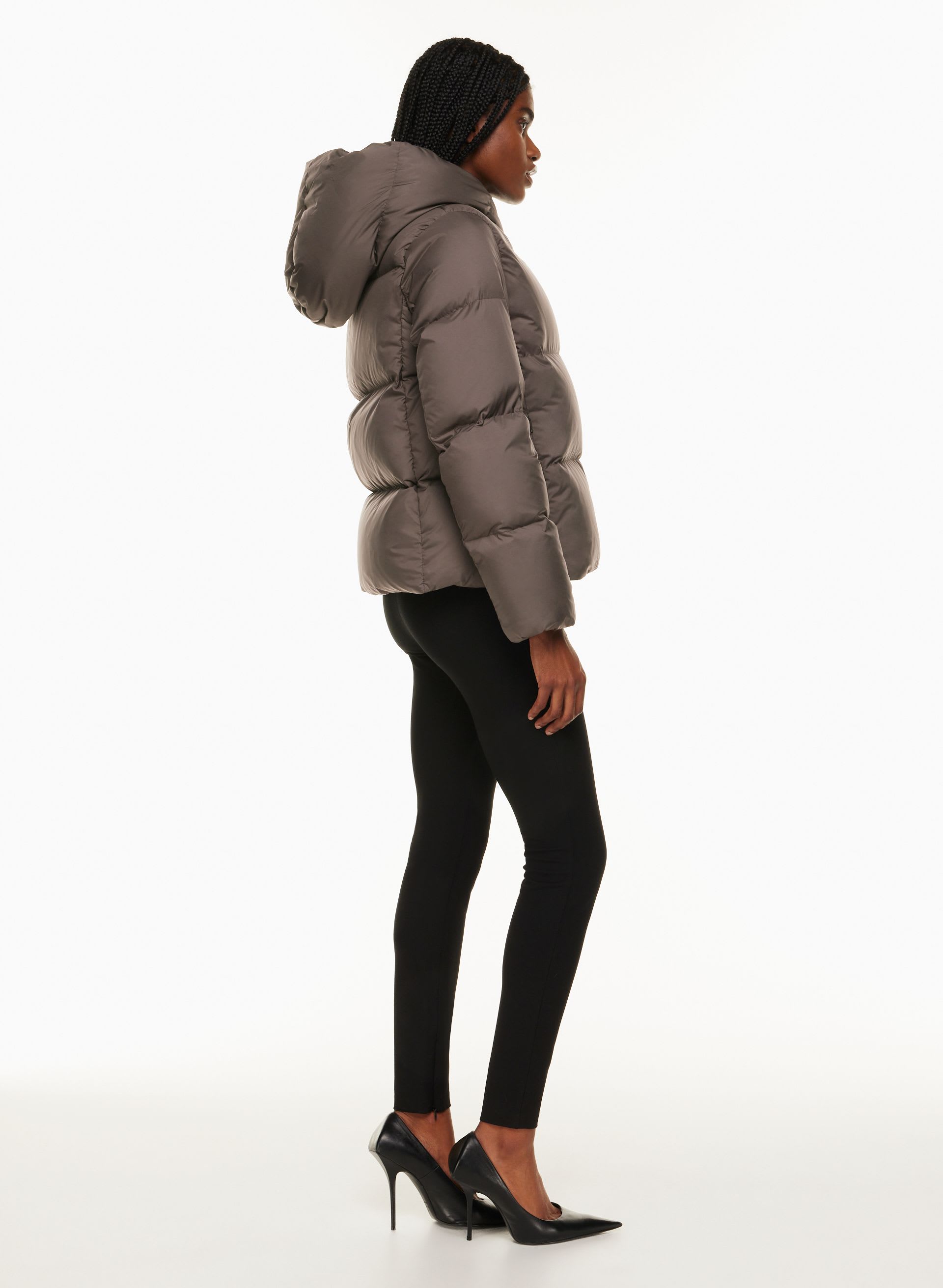 THE DUVET PUFFER SHORT | Aritzia