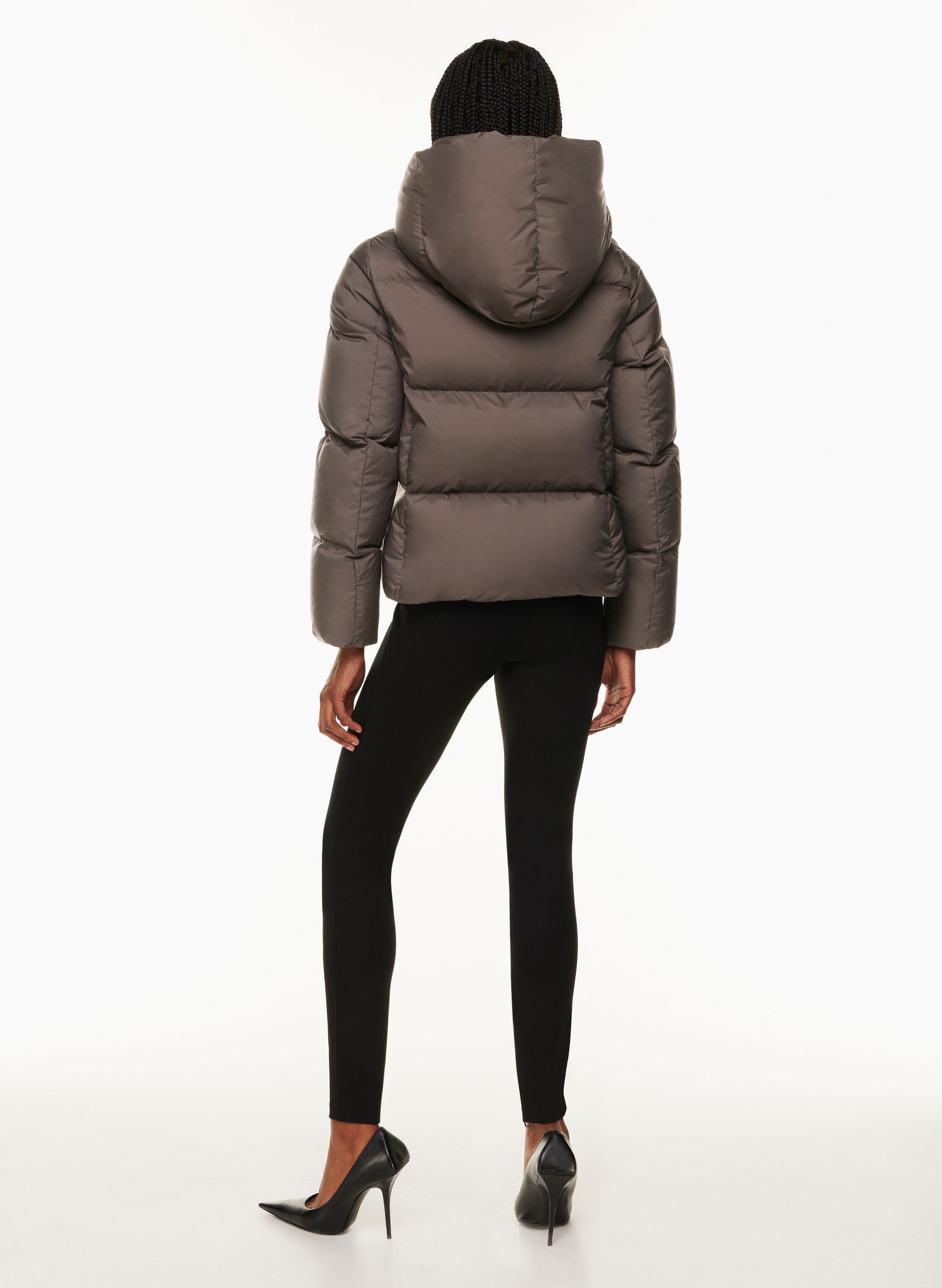THE DUVET PUFFER SHORT | Aritzia