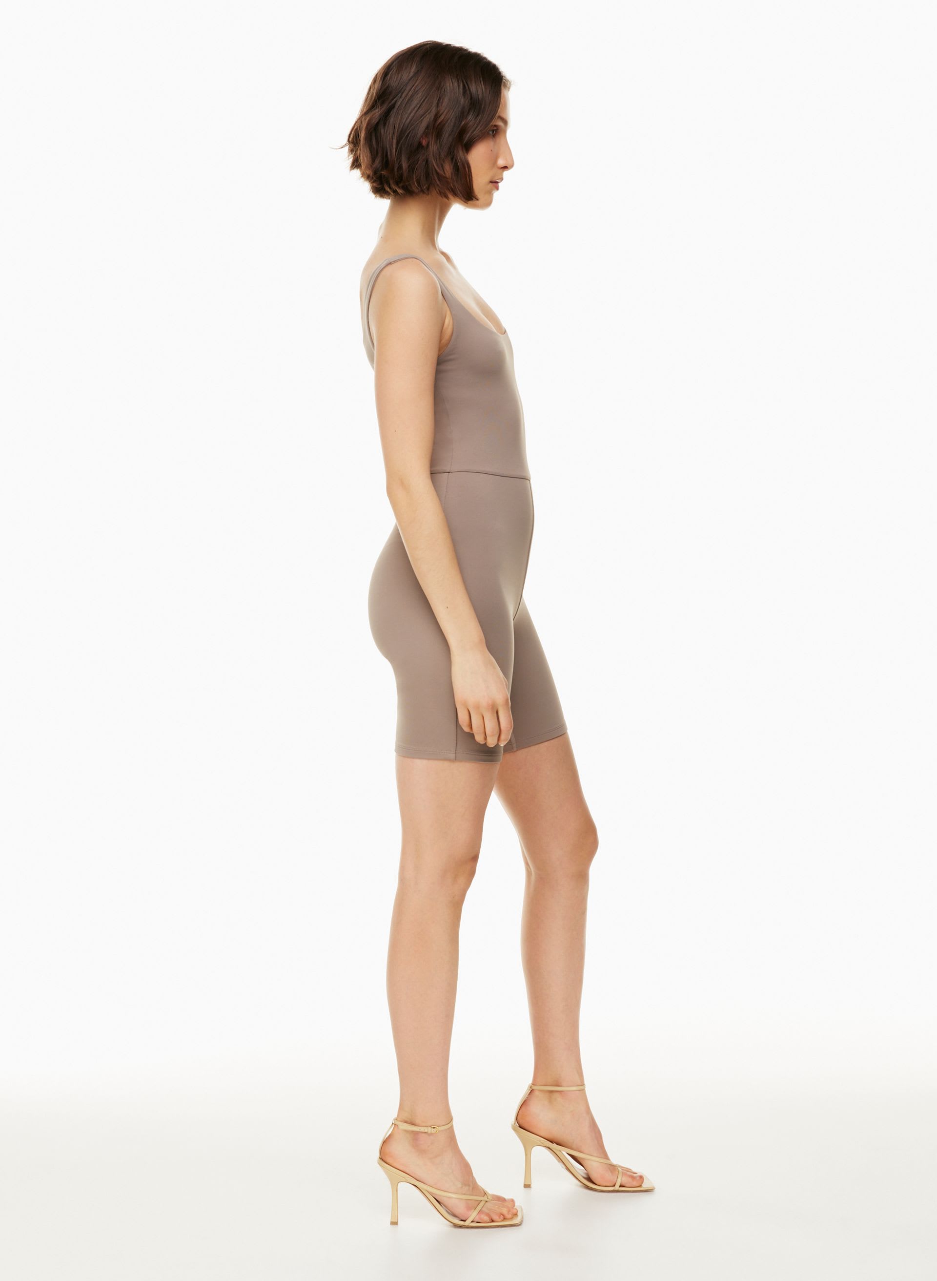 COMBICOURT À ENCOLURE CARRÉE CONTOUR | Aritzia