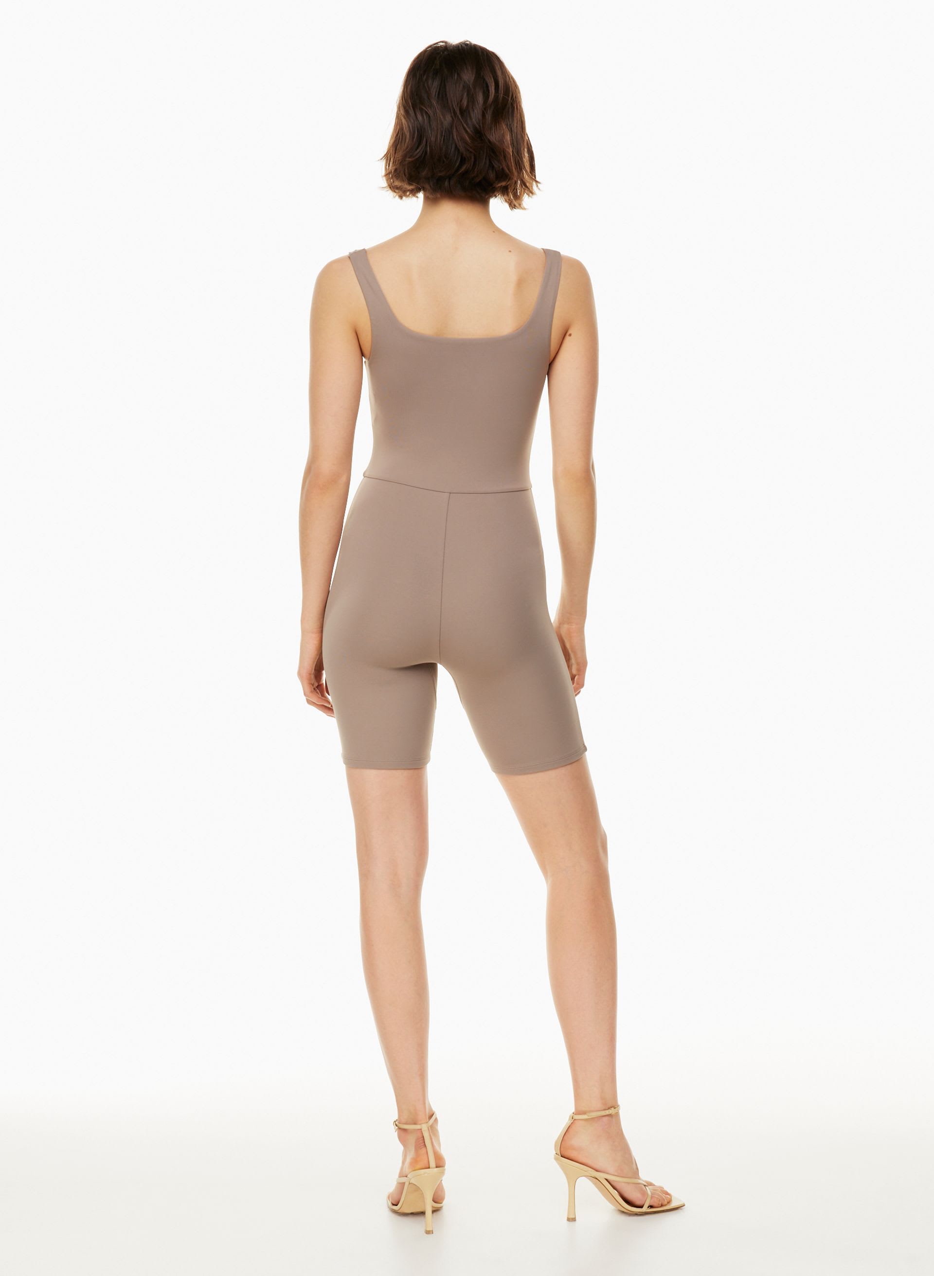 COMBICOURT À ENCOLURE CARRÉE CONTOUR | Aritzia