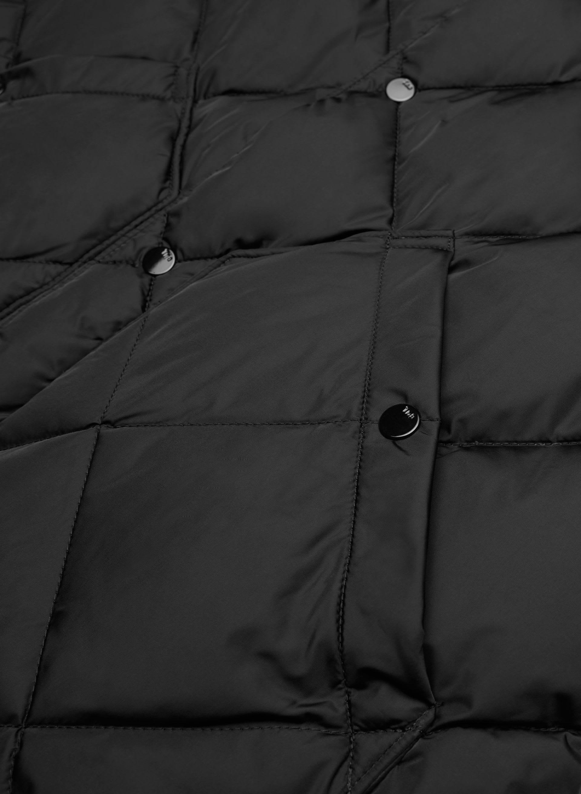 Archive Quilted Jacket | Aritzia CA