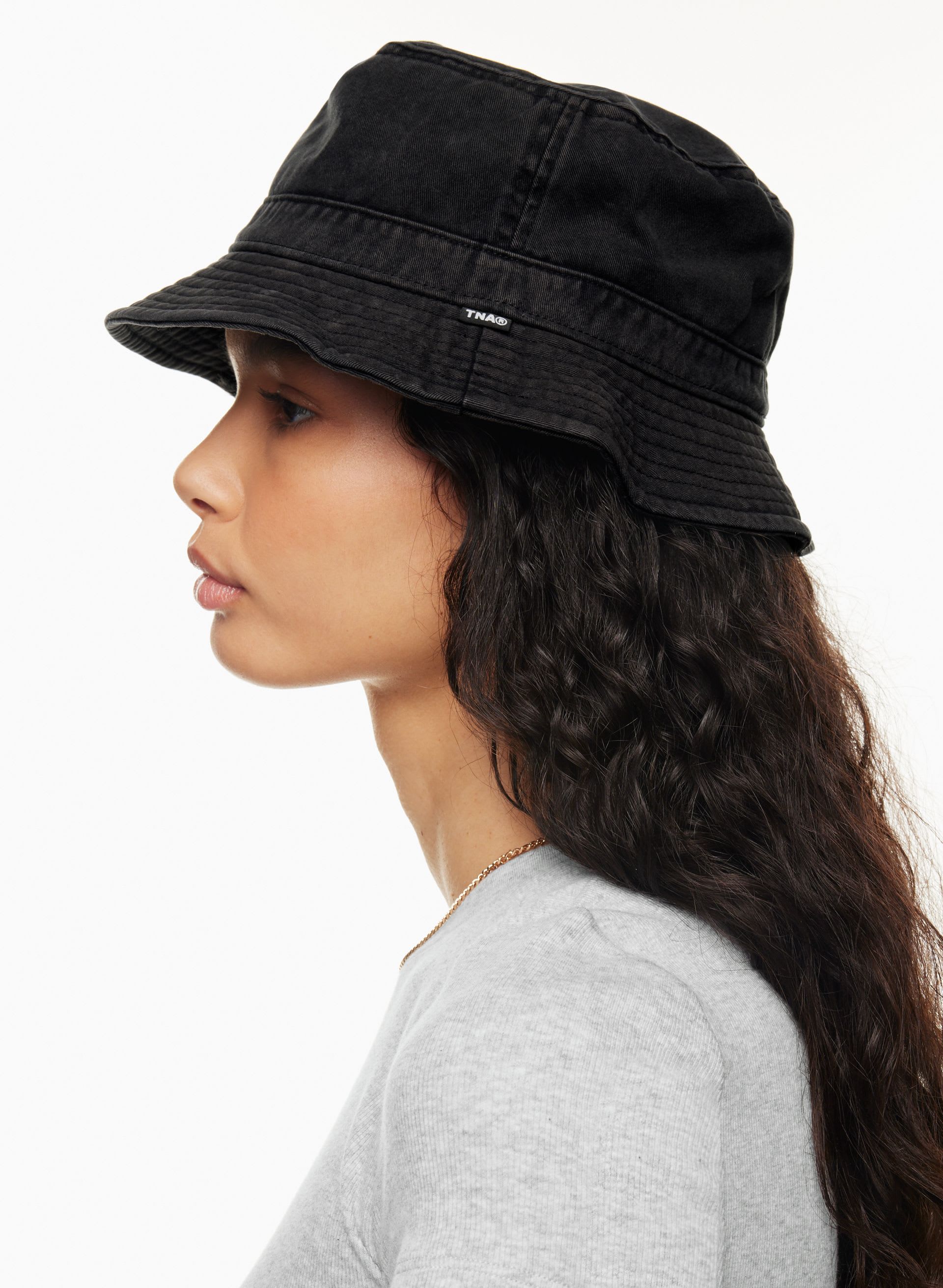 Aritzia TNA Banded Bucket Hat Banded Bucket Hat | Aritzia CA main image 4