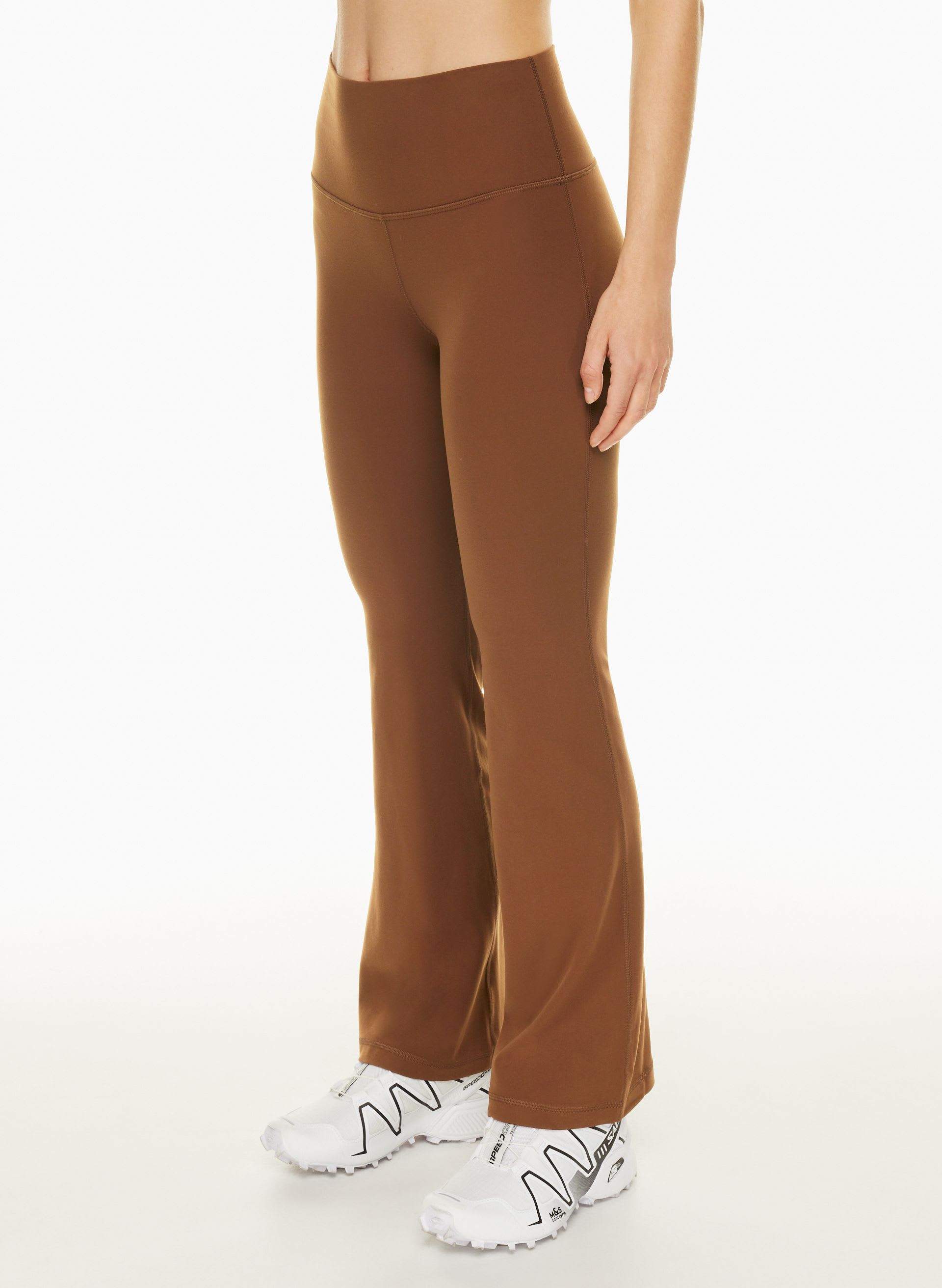 TNABUTTER™ ATMOSPHERE FLARE HI-RISE LEGGING | Aritzia