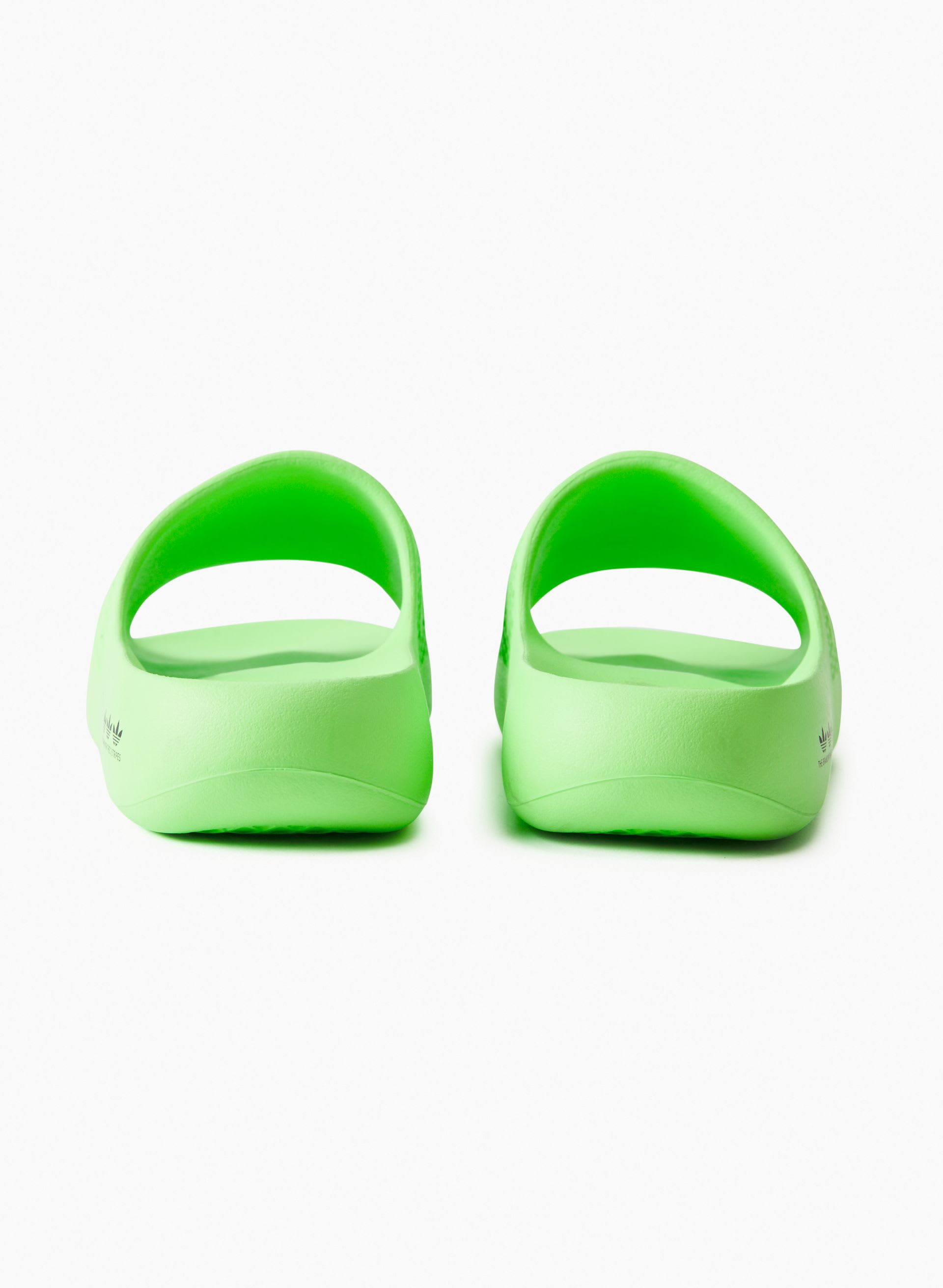 ADILETTE AYOON | Aritzia