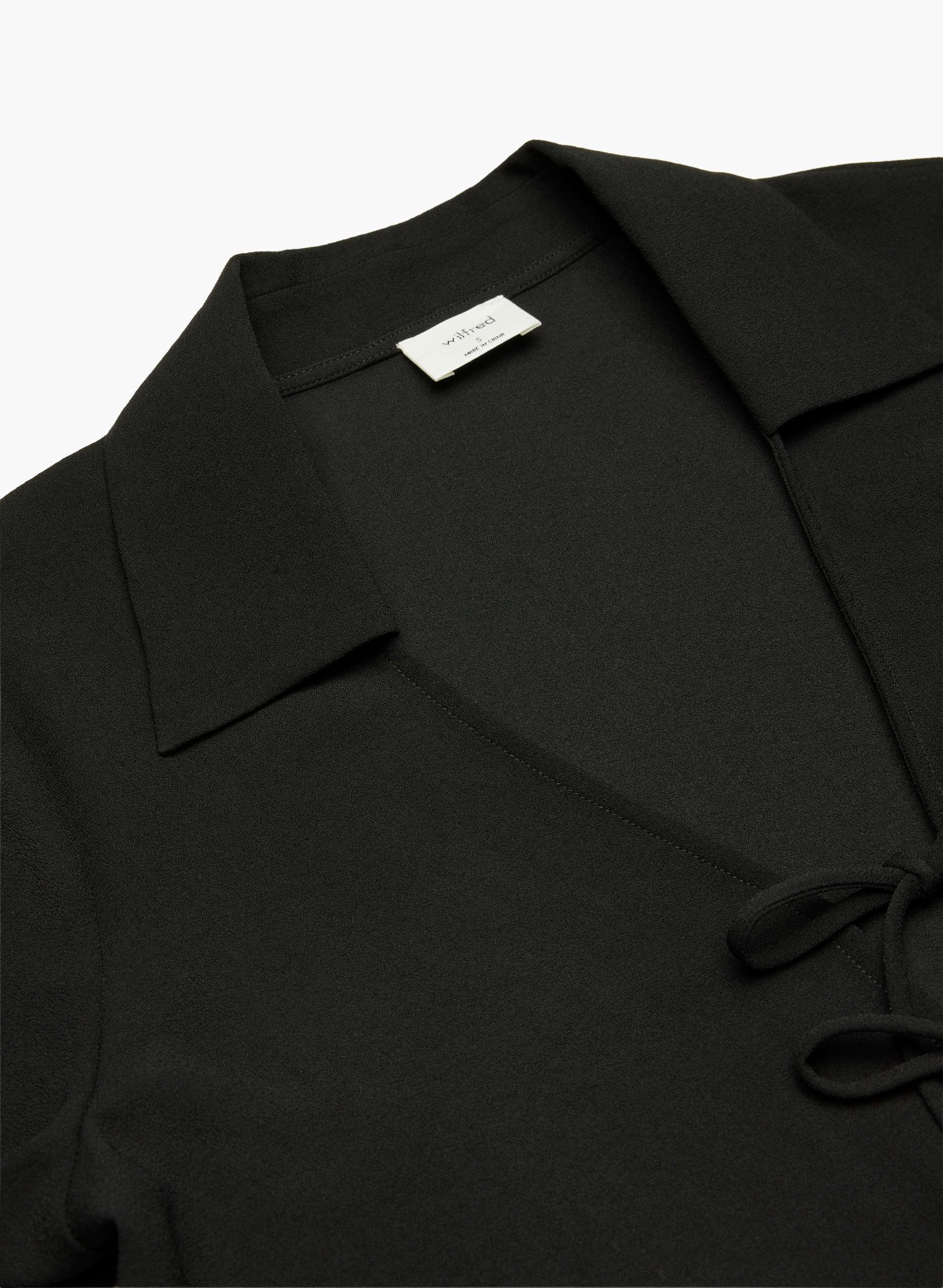 FAVOR BLOUSE | Aritzia