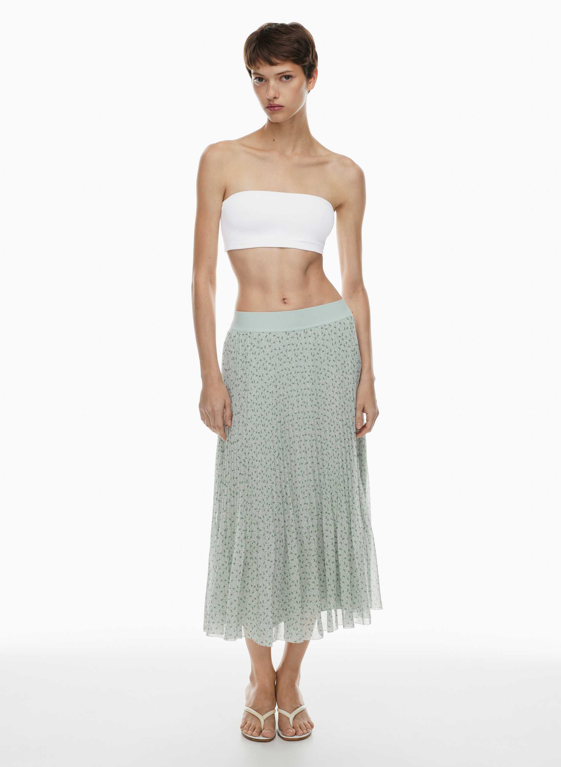 NEW TWIRL PLEATED SKIRT | Aritzia
