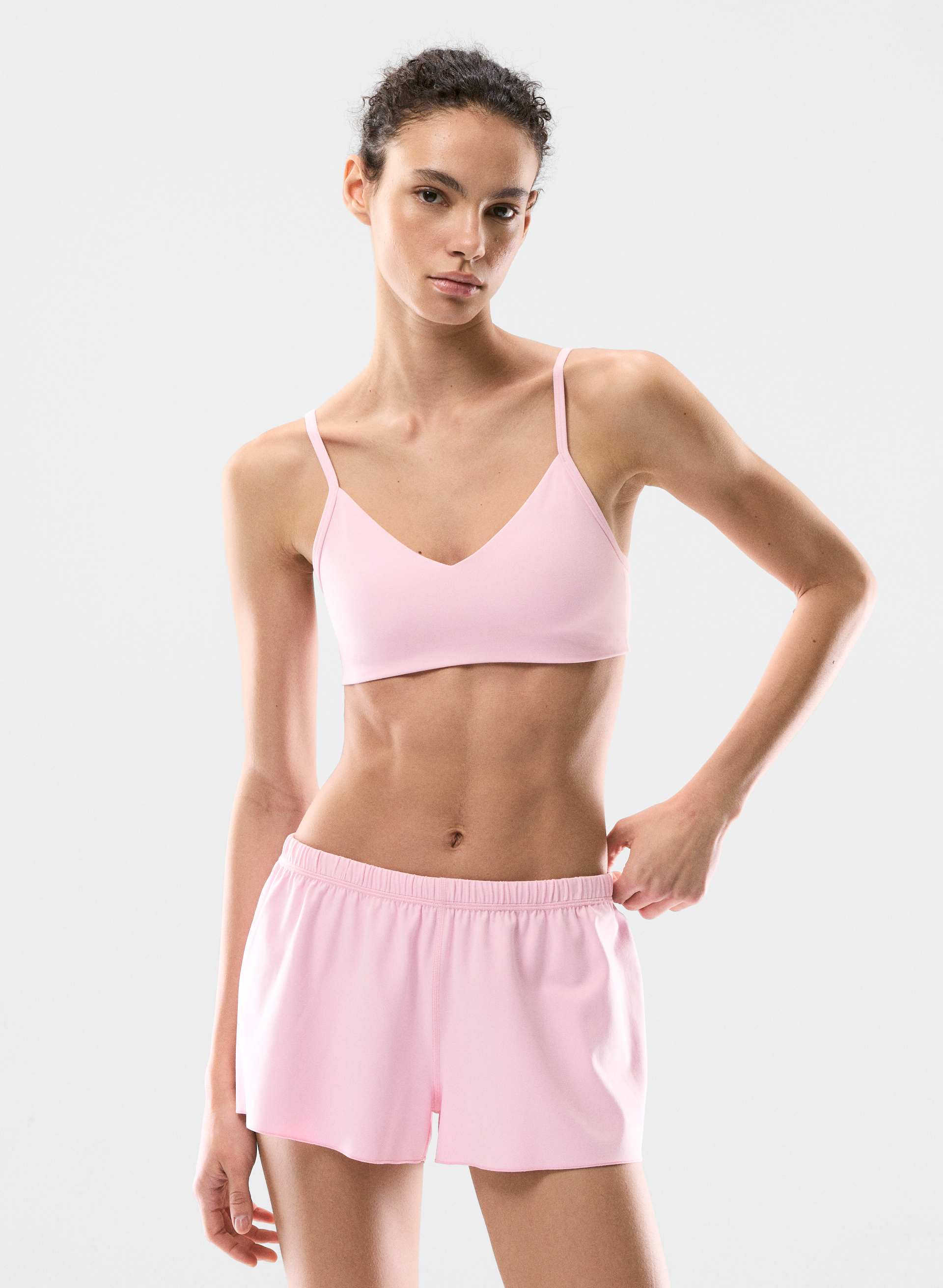 BUTTER HOLD TIGHT BRA TOP | Aritzia