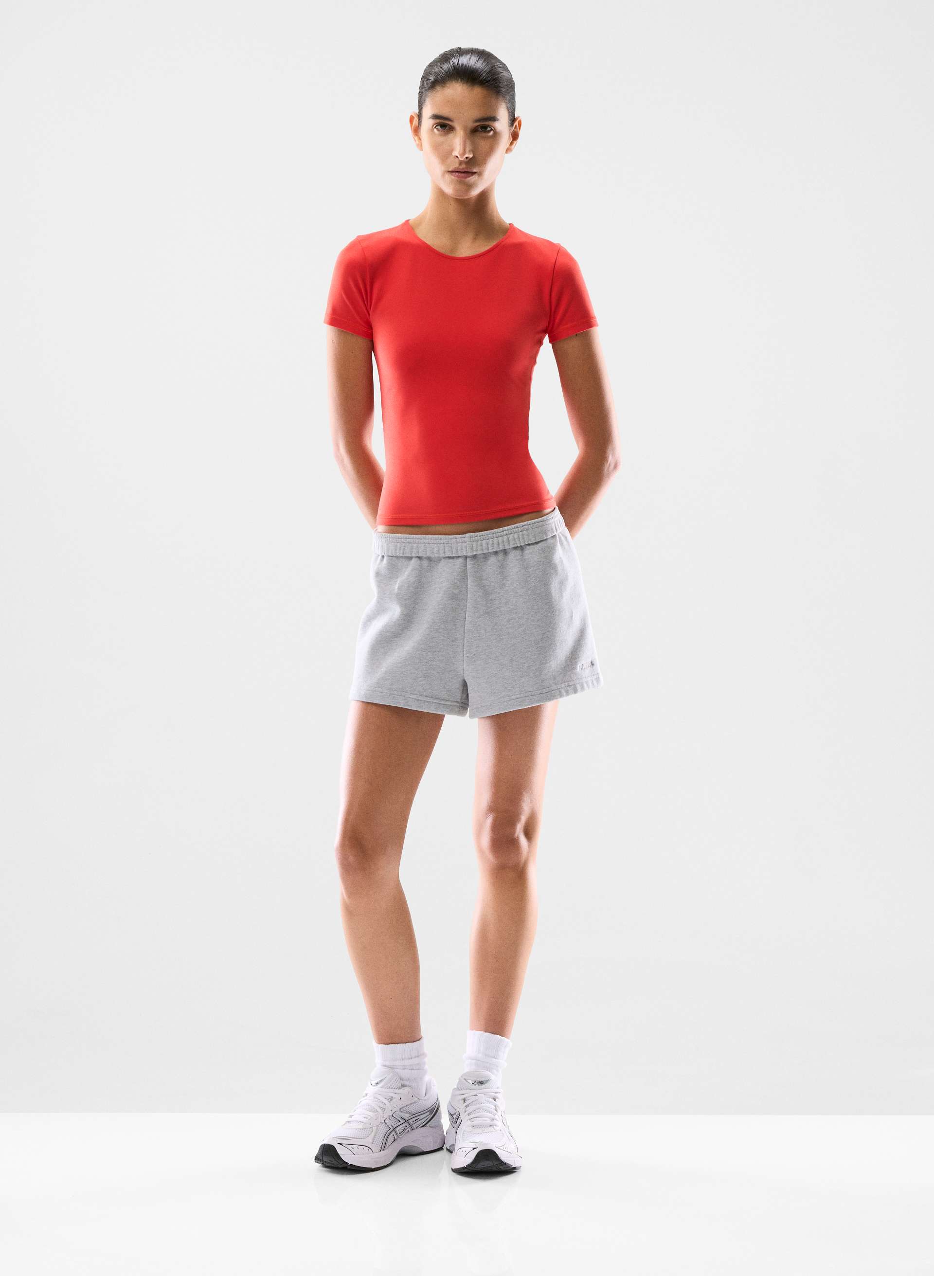 BUTTER ESSENTIAL T-SHIRT - Sweat-wicking crewneck t-shirt. 