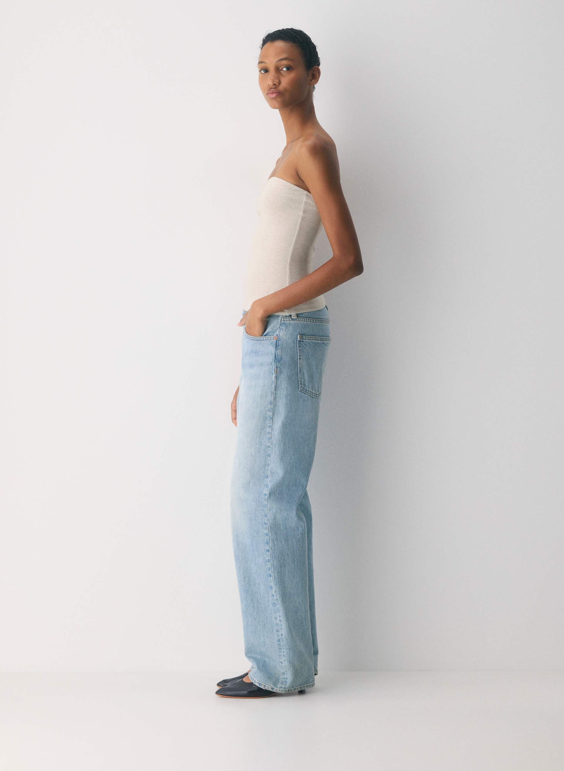 CASUAL CONTOUR APPEAL TUBE TOP | Aritzia