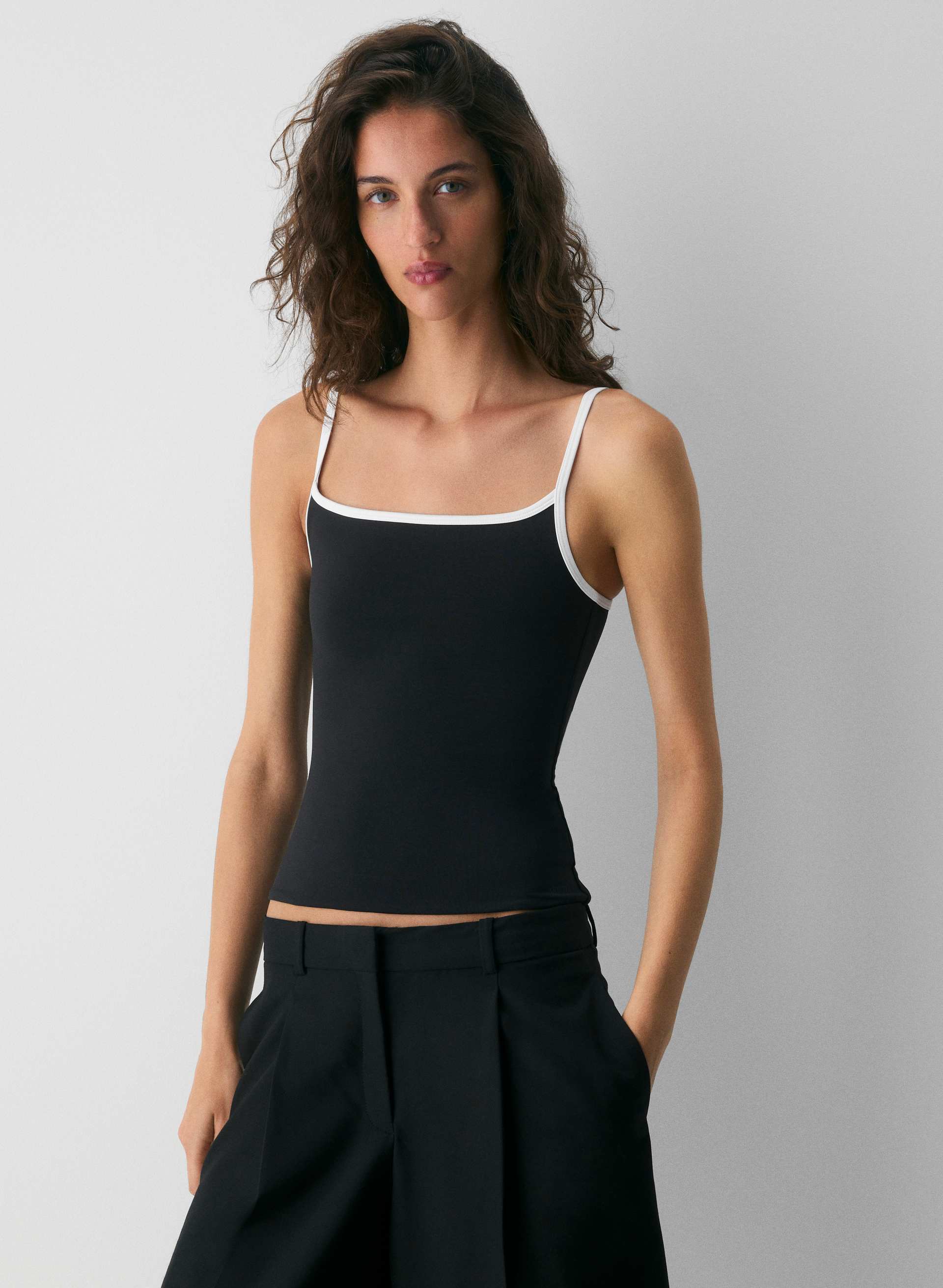 ORIGINAL CONTOUR SWOOP CAMI TANK | Aritzia
