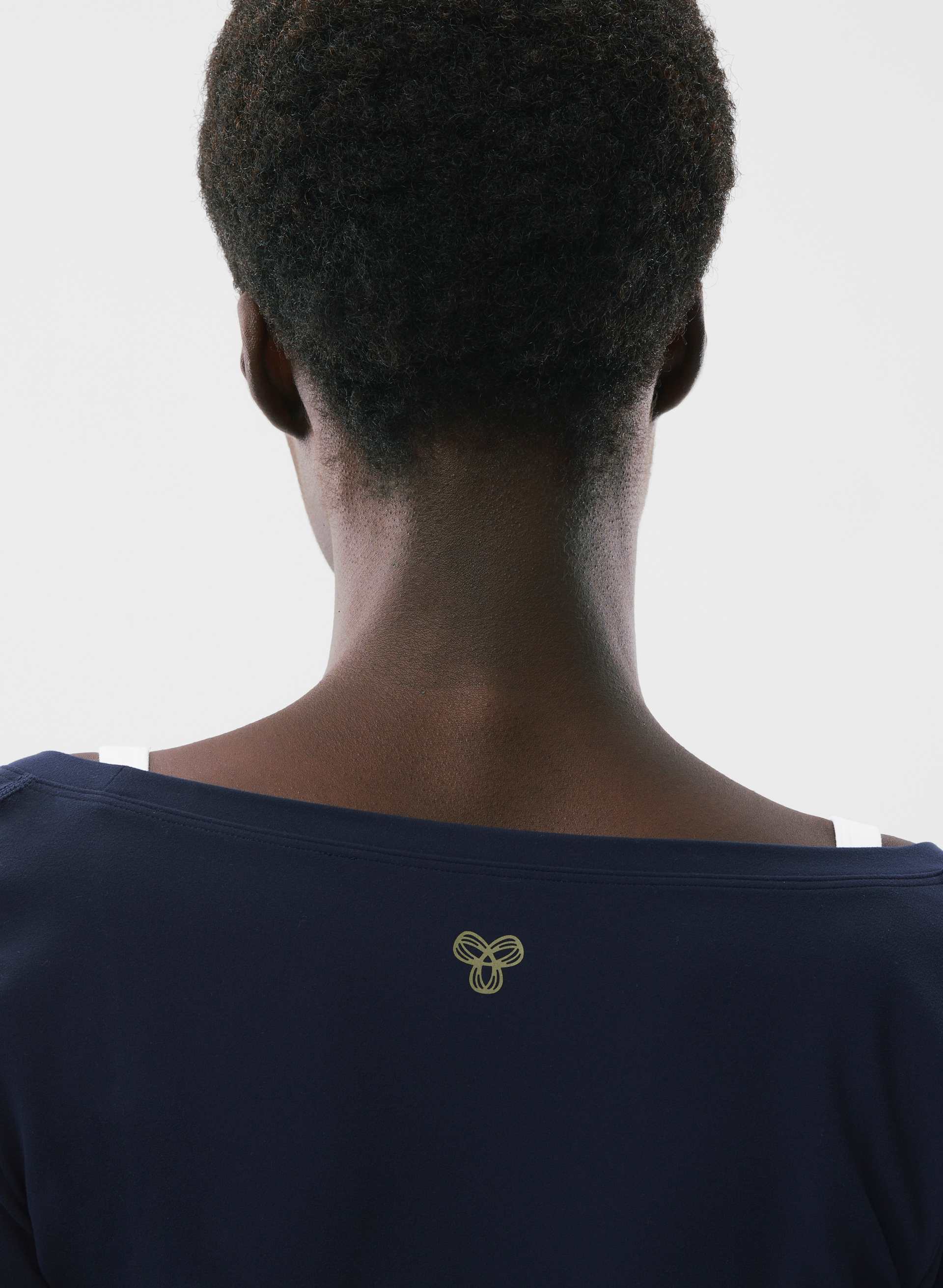 BUTTER FOCAL WRAP LONGSLEEVE | Aritzia