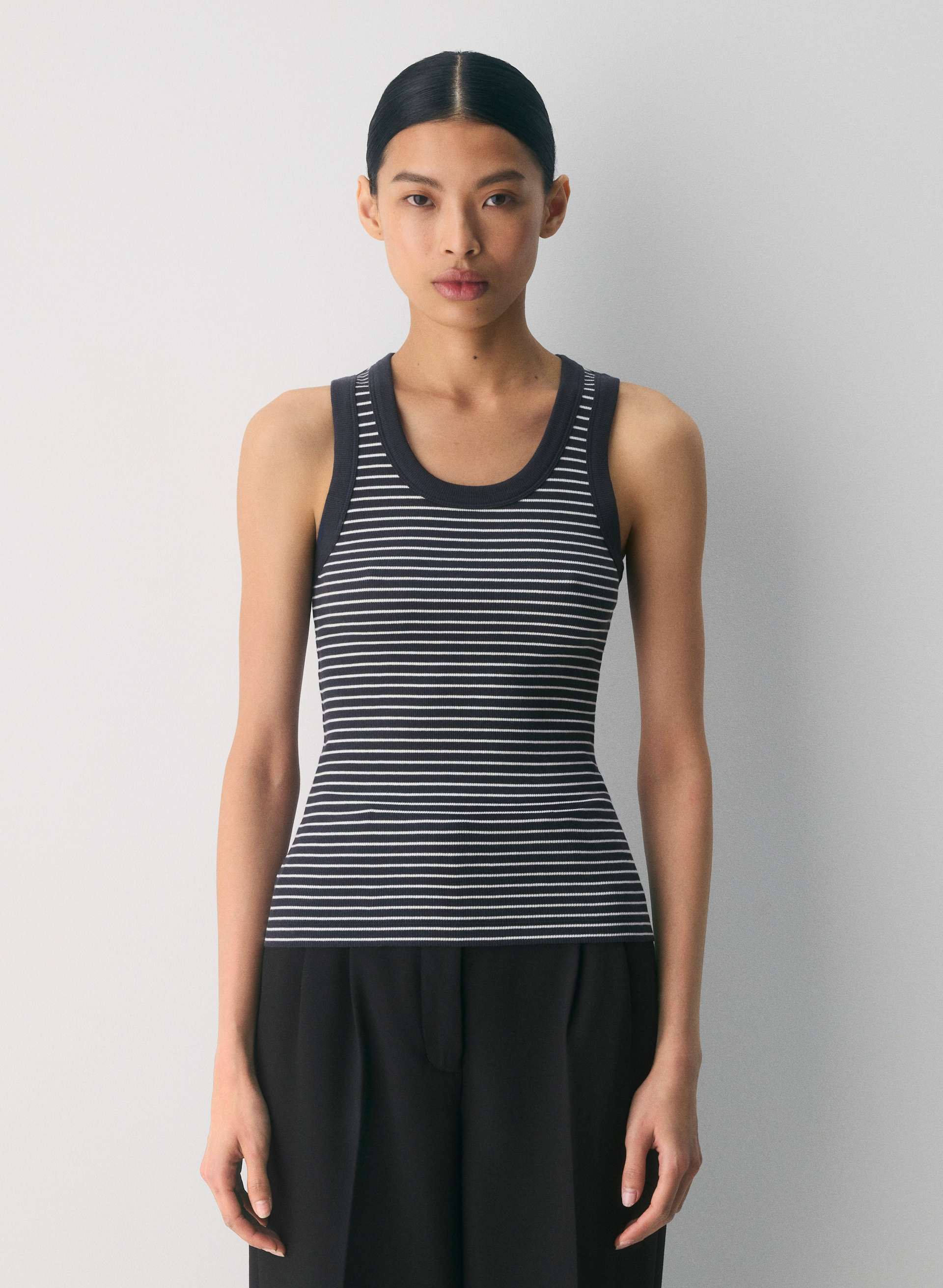 BUSY TANK | Aritzia