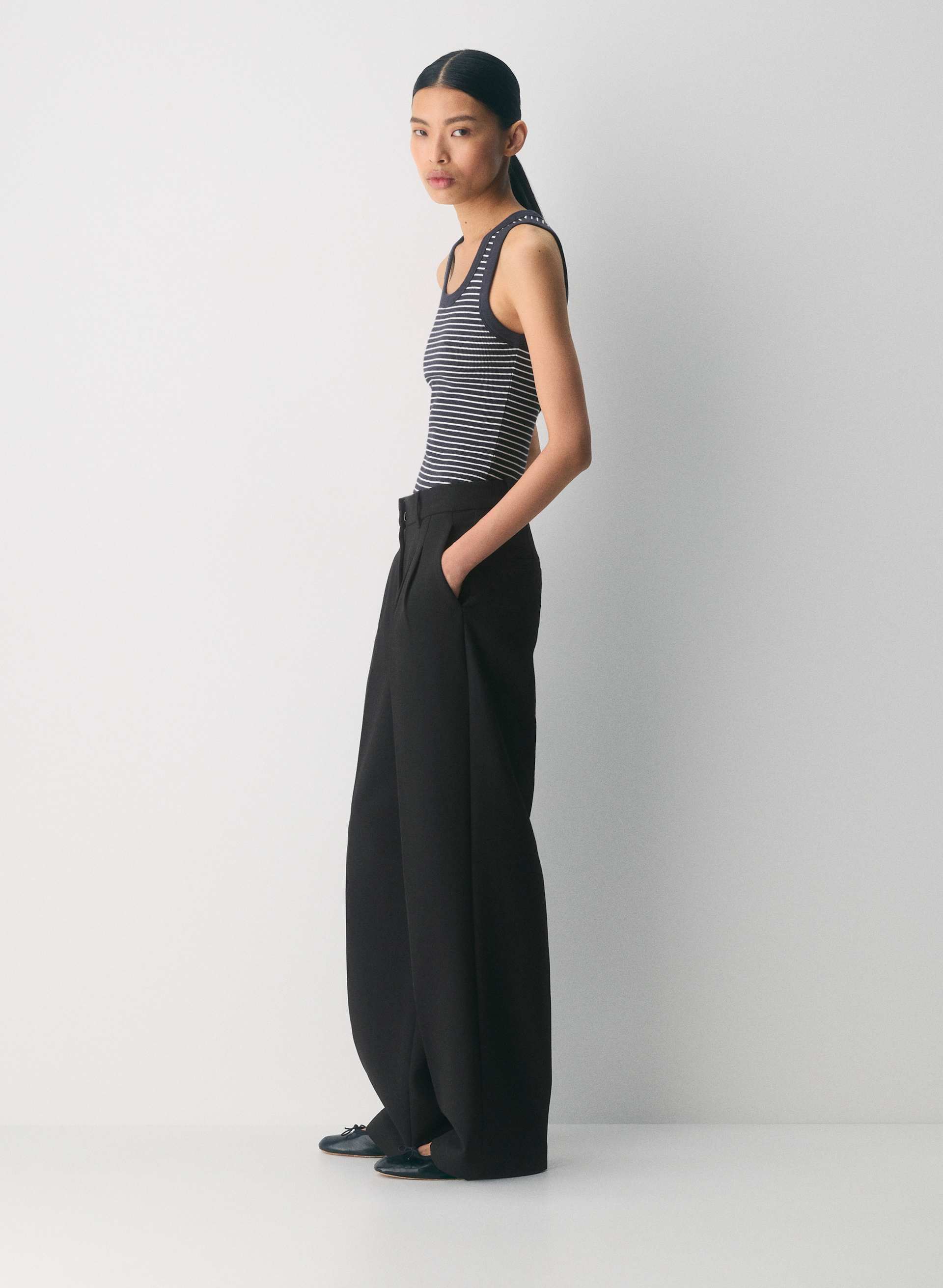BUSY TANK | Aritzia