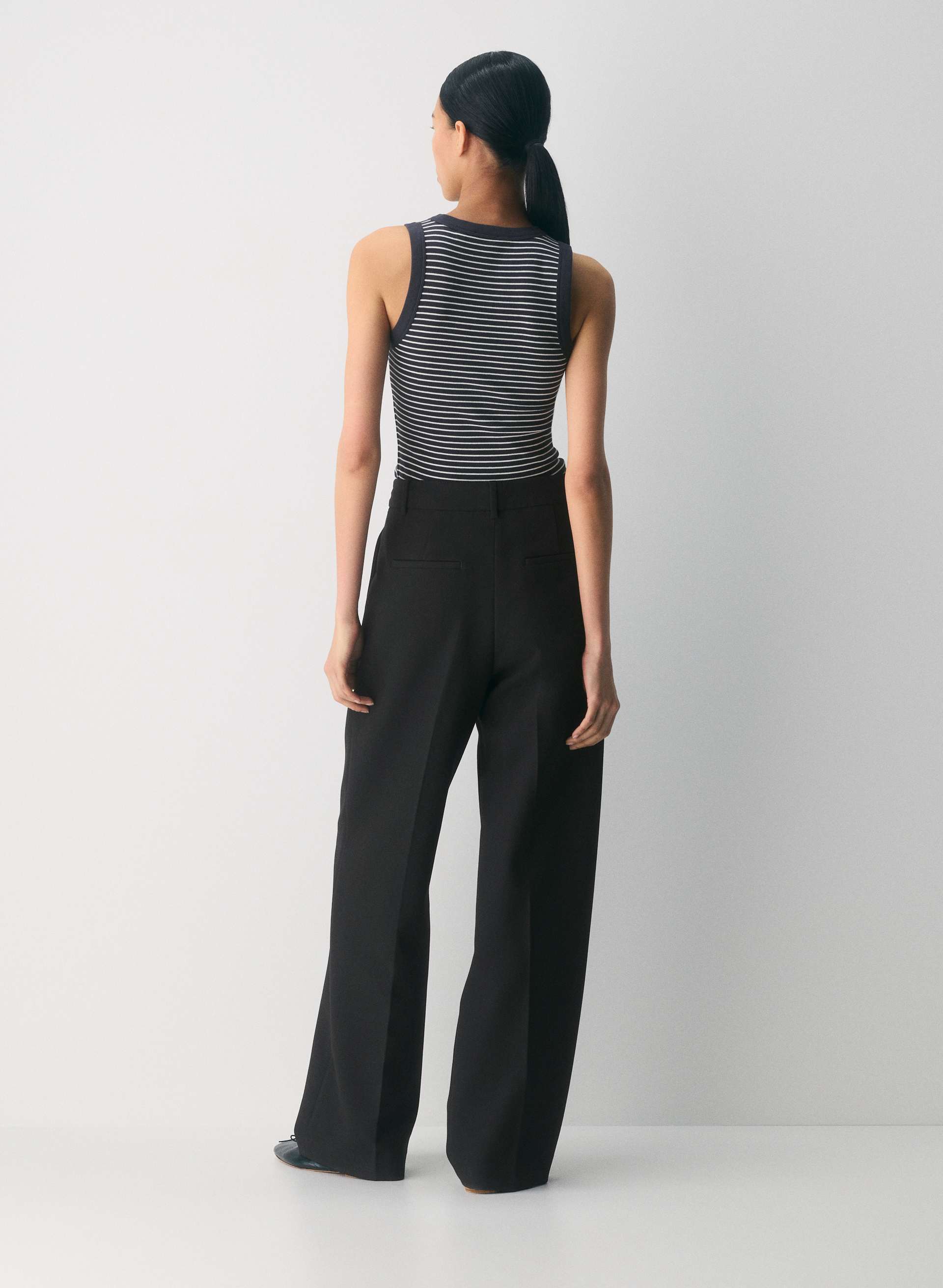 BUSY TANK | Aritzia