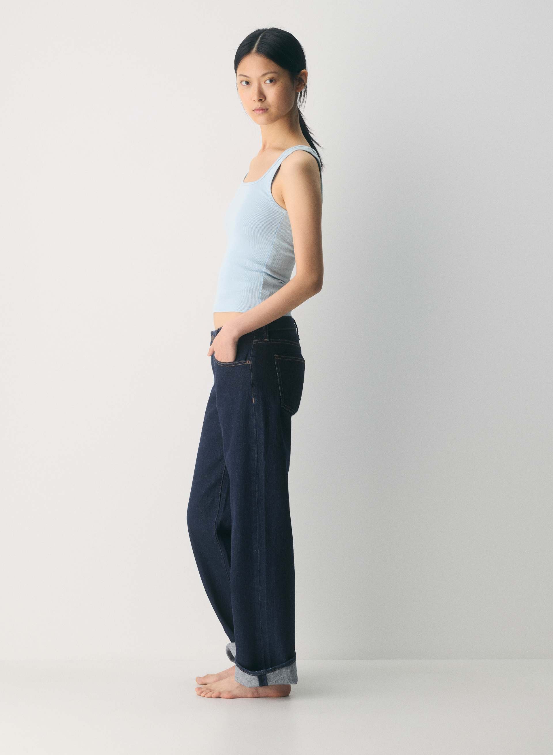 HomeStretch™ Rib Frequency Tank | Aritzia CA