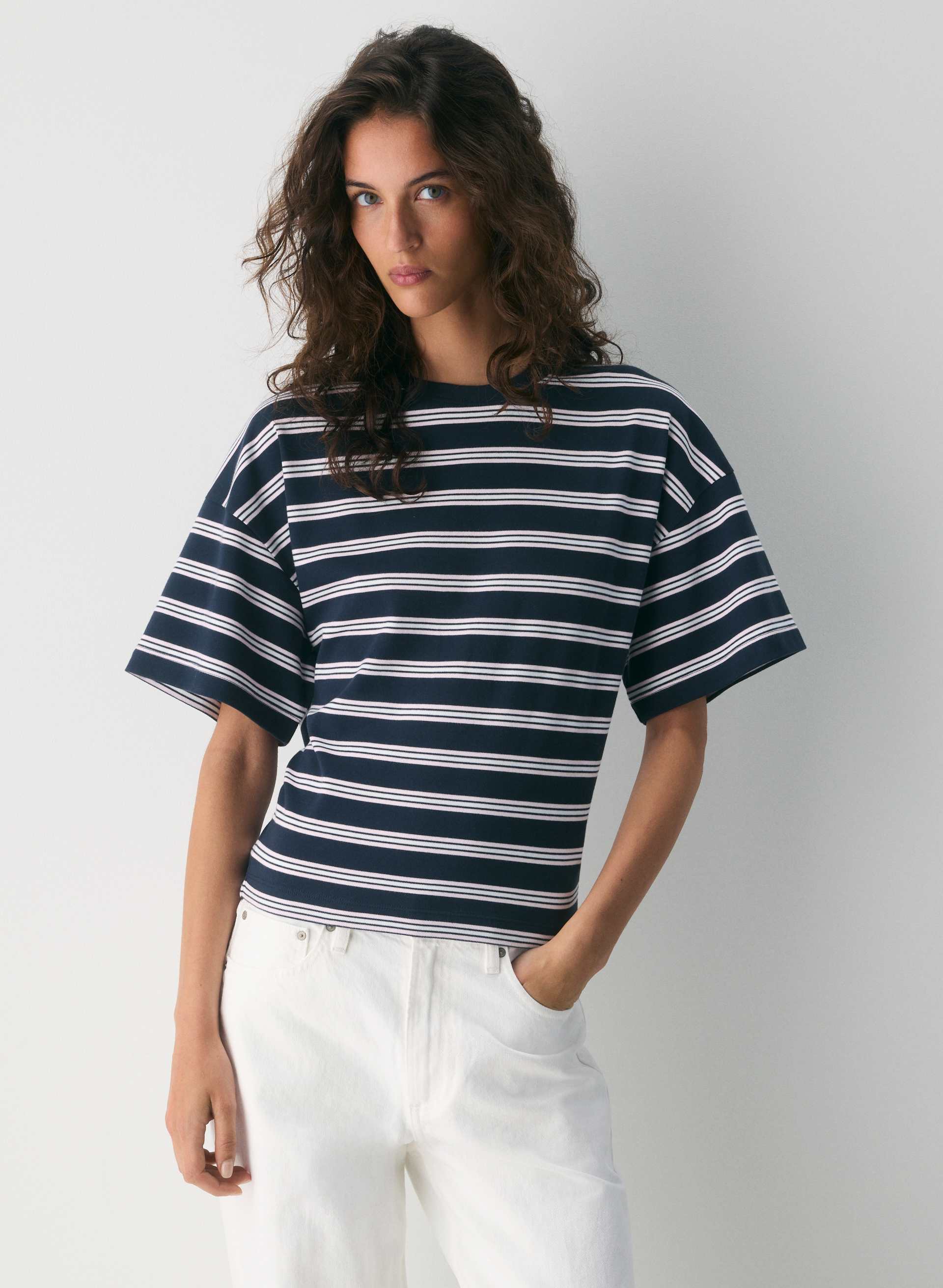 INTERLOCK COTTON BARCLAY T-SHIRT | Aritzia