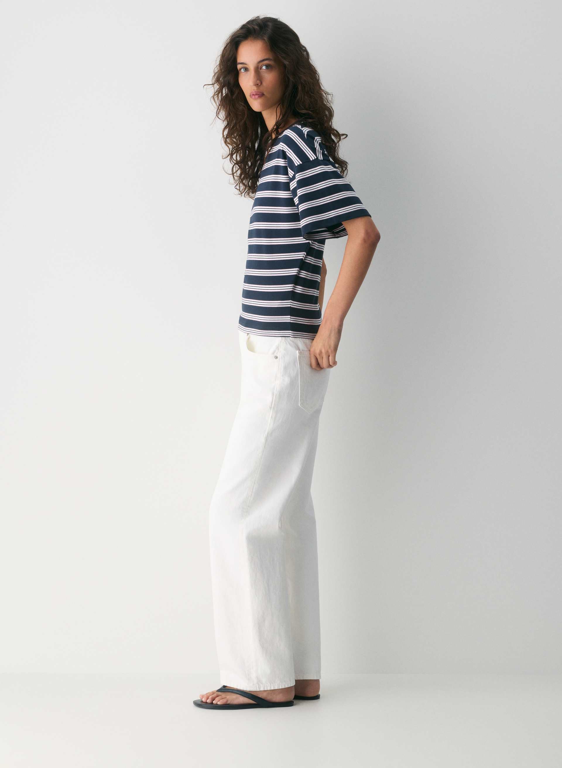 INTERLOCK COTTON BARCLAY T-SHIRT | Aritzia