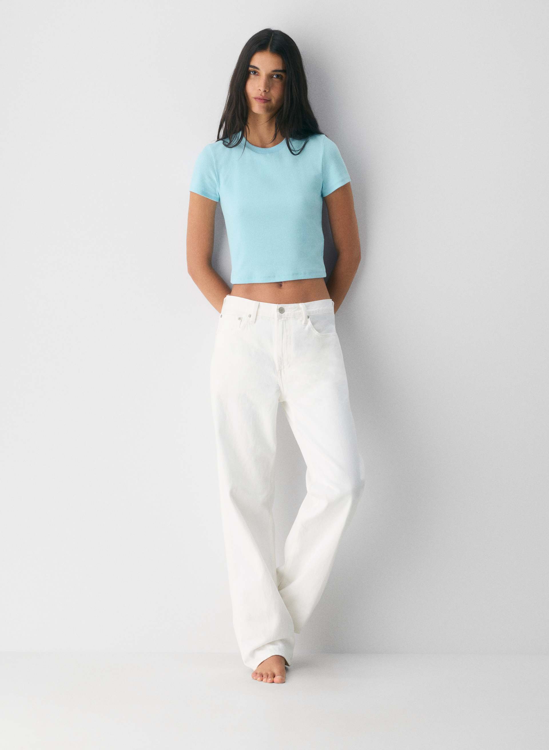 HOMESTRETCH™ RIB TUNE WAIST T-SHIRT - Stretchy ribbed cotton crewneck t-shirt. 