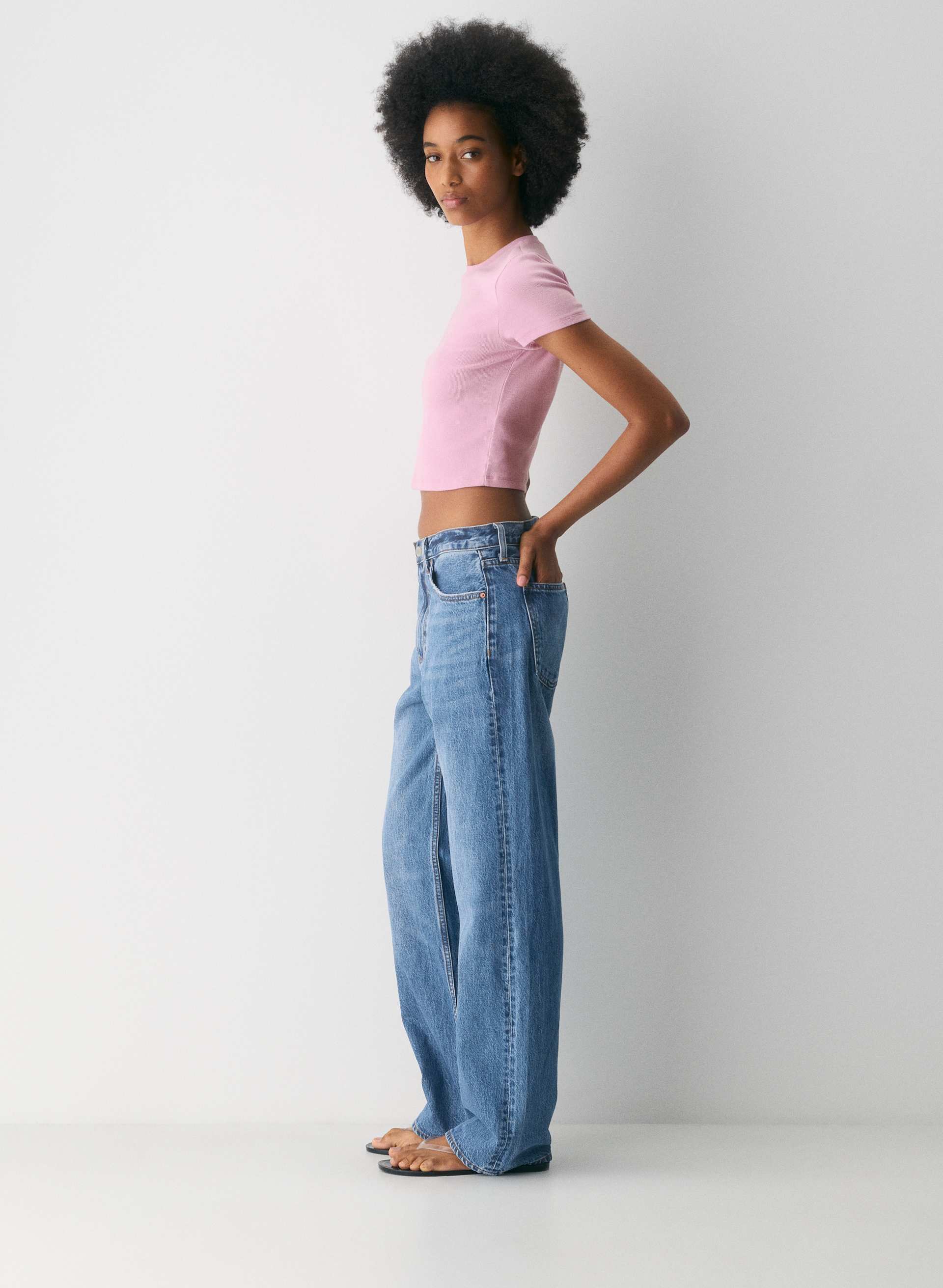 HOMESTRETCH™ RIB TUNE WAIST T-SHIRT | Aritzia