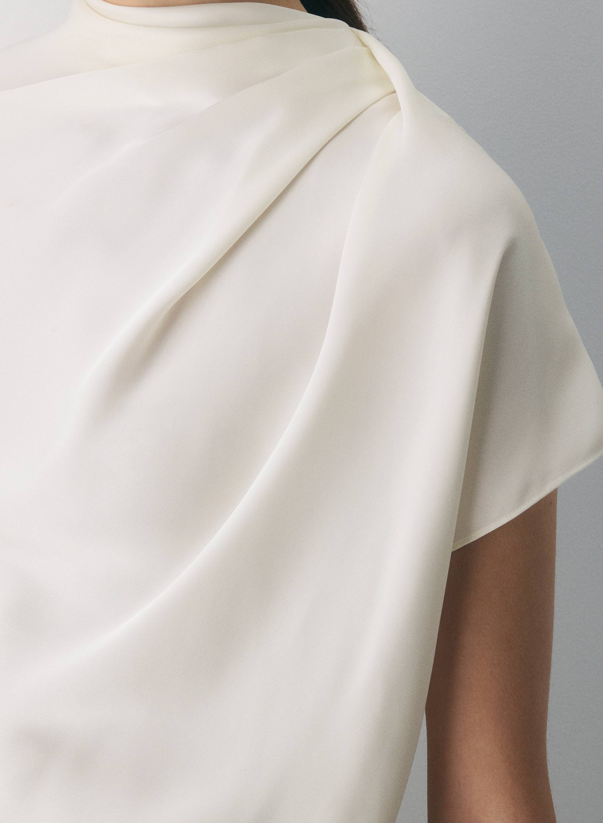 NOMINEE SATIN BLOUSE | Aritzia