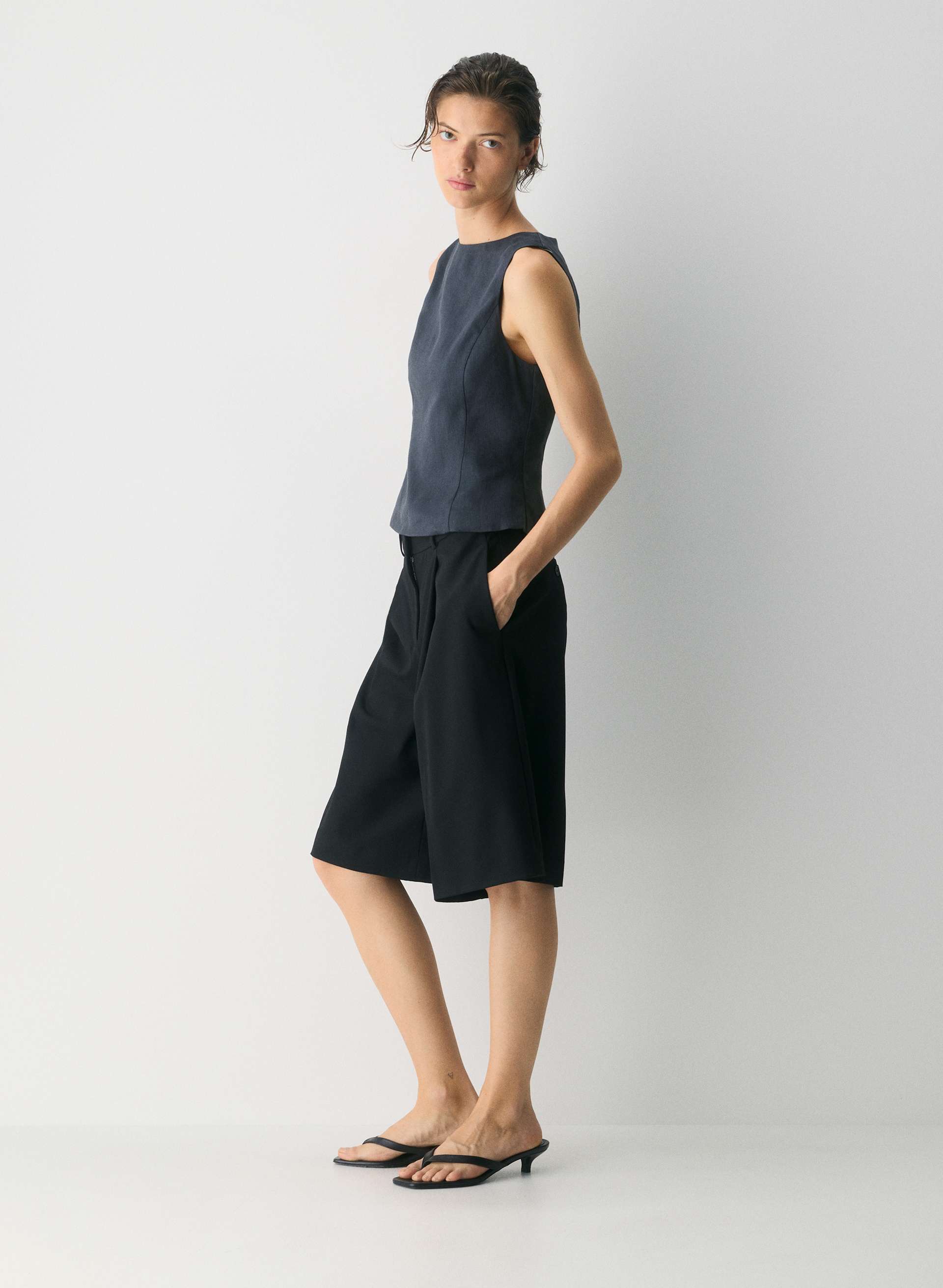 ENIGMA LINEN TOP | Aritzia