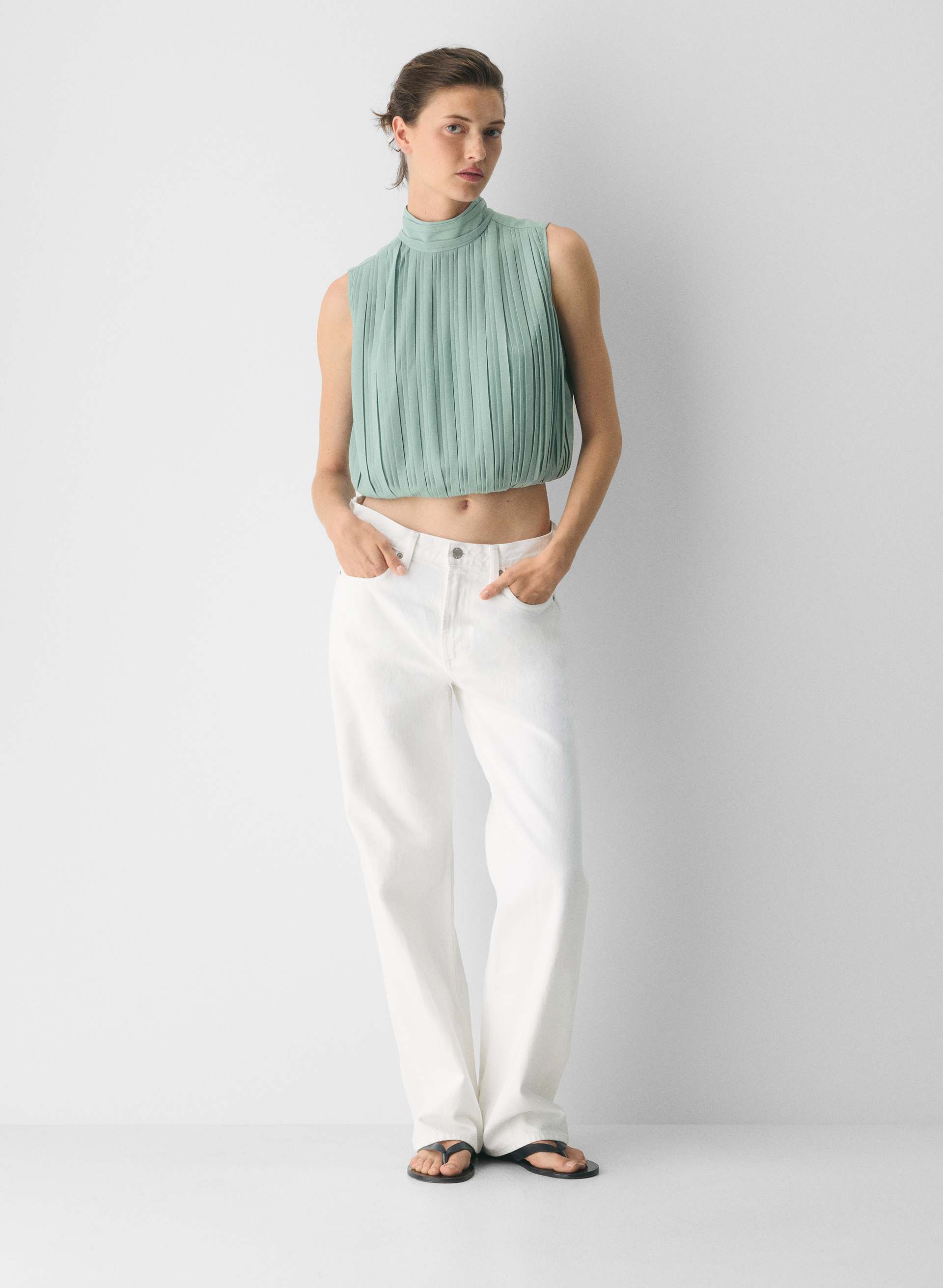 Ezra Top | Aritzia US