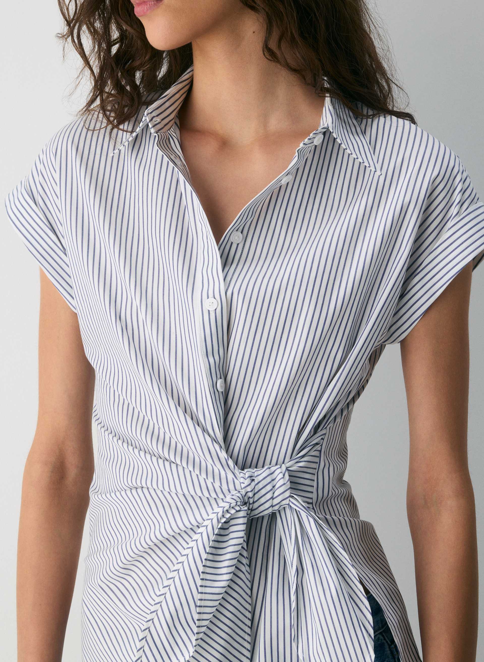 BLUEPRINT POPLIN SHIRT | Aritzia