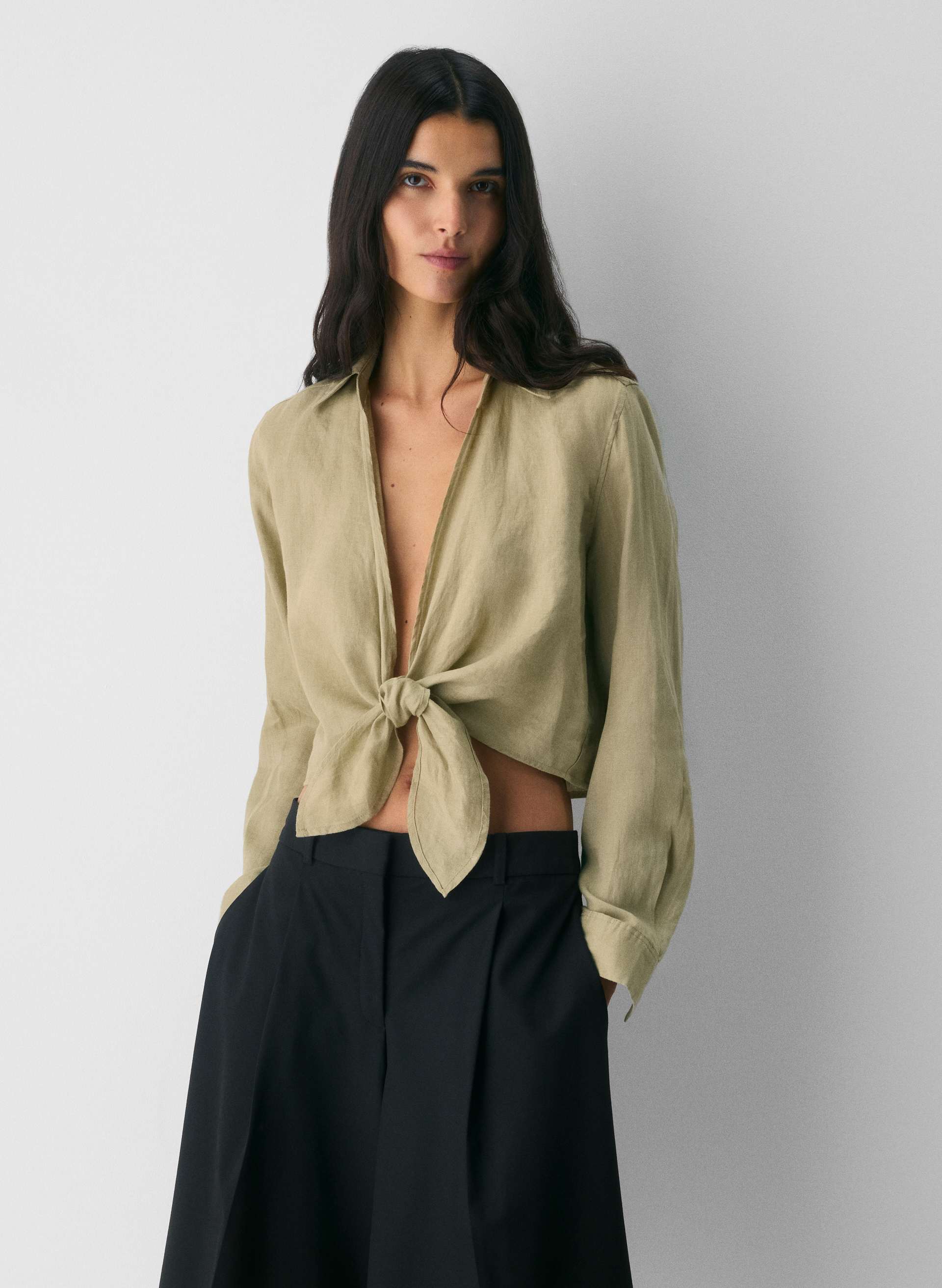 CONNECTION LINEN BLOUSE | Aritzia