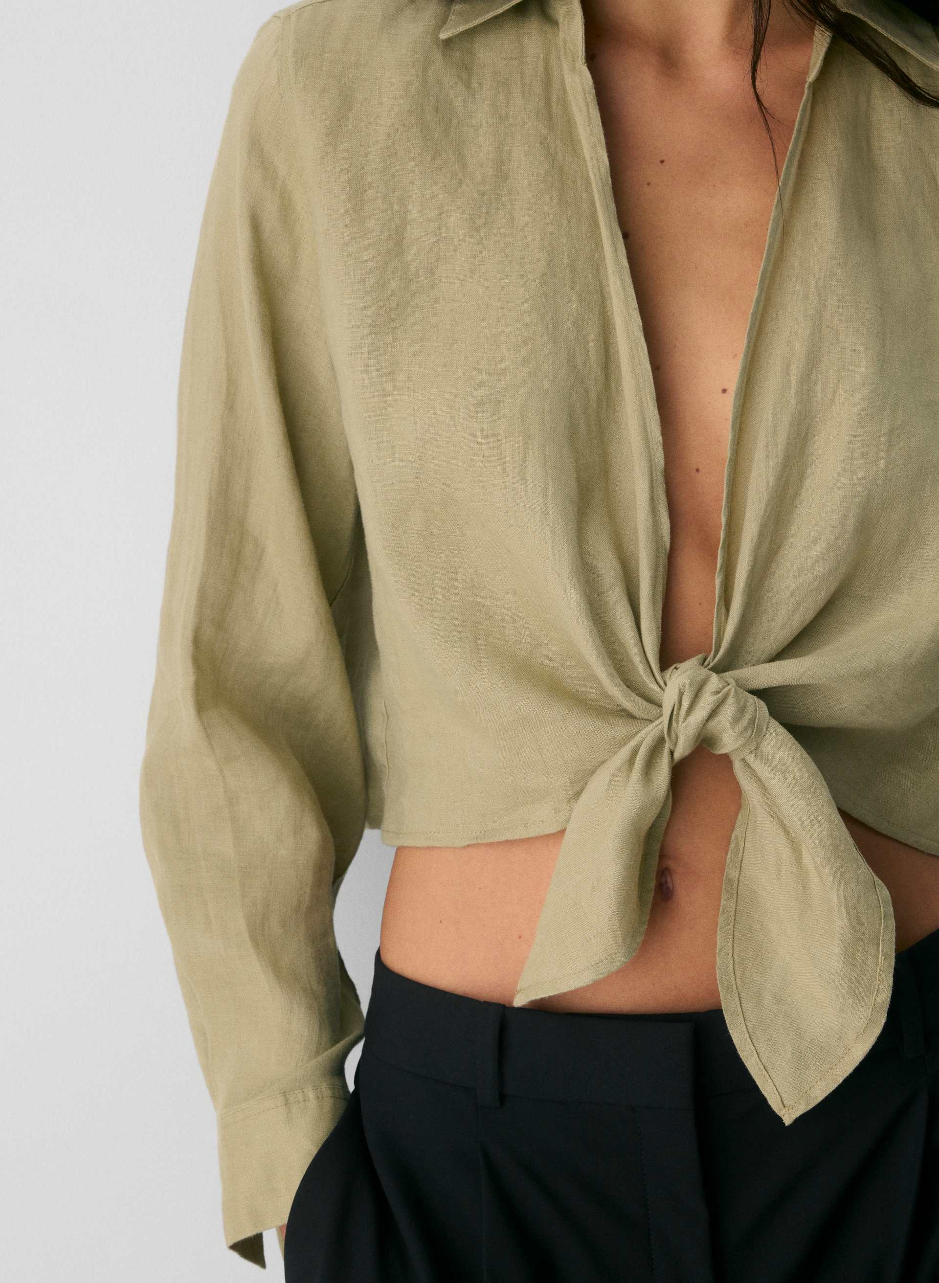CONNECTION LINEN BLOUSE | Aritzia