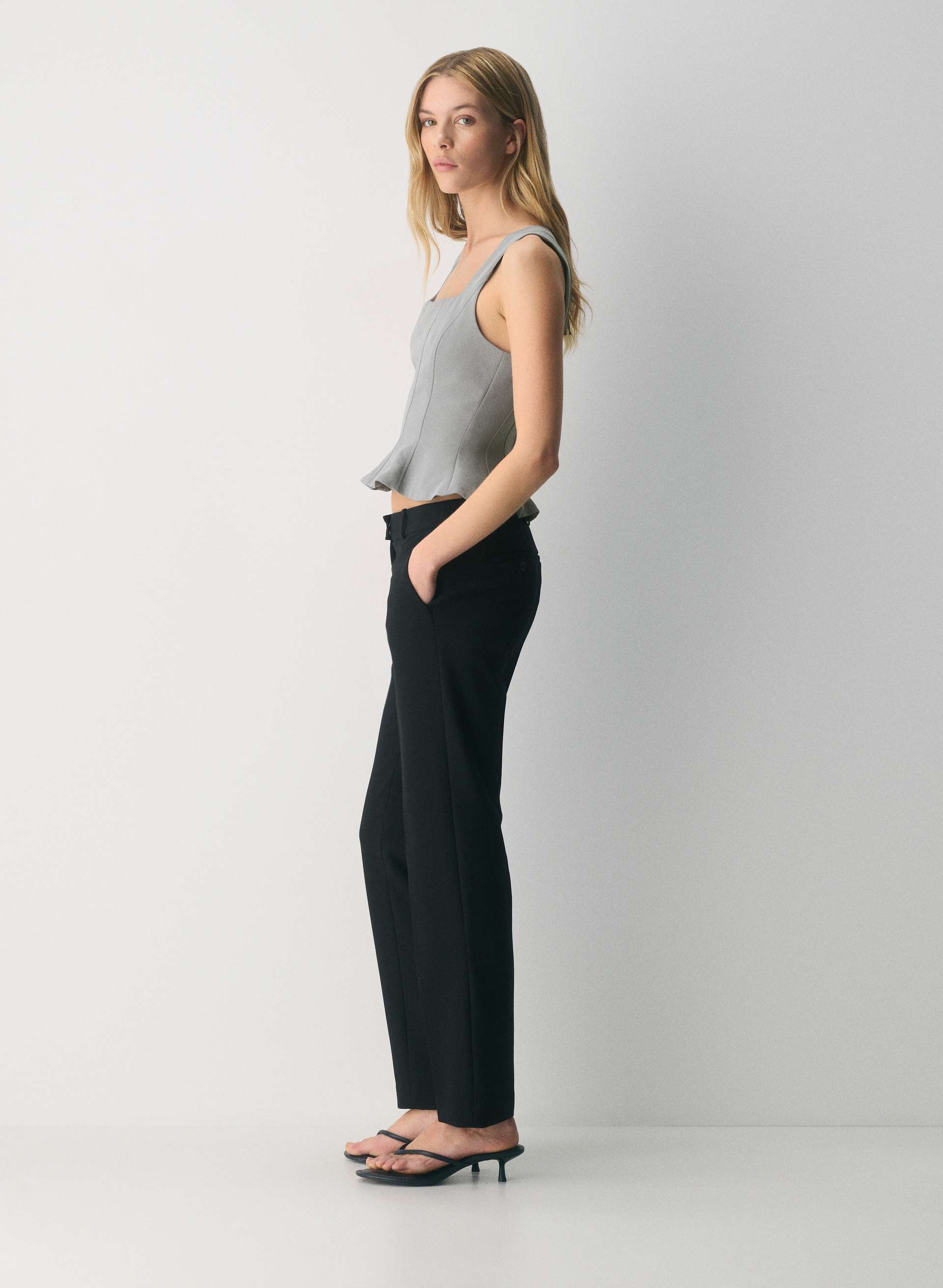 RHODORA BUSTIER | Aritzia