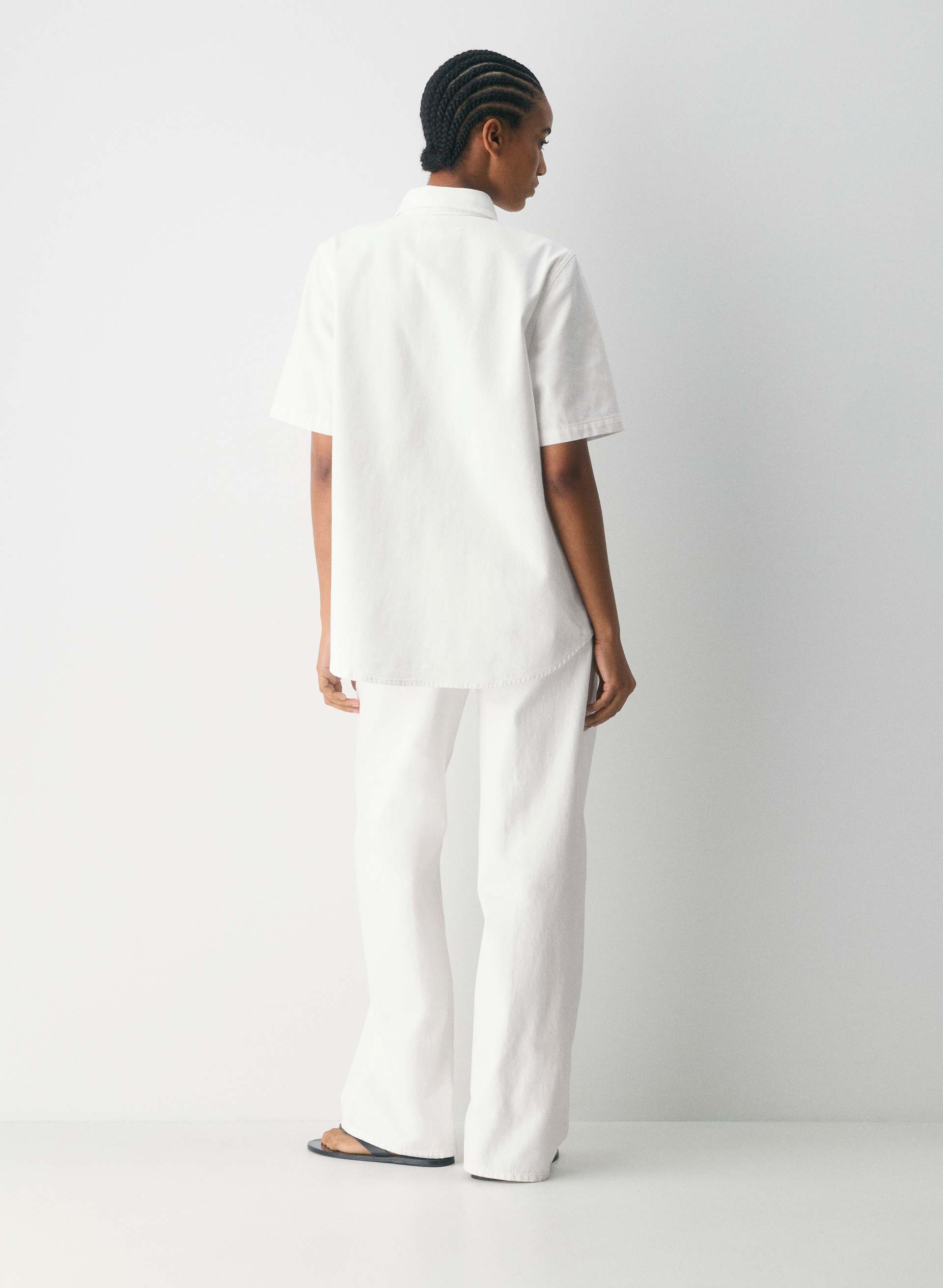THE '90S VINTAGE SHORTSLEEVE DENIM SHIRT | Aritzia
