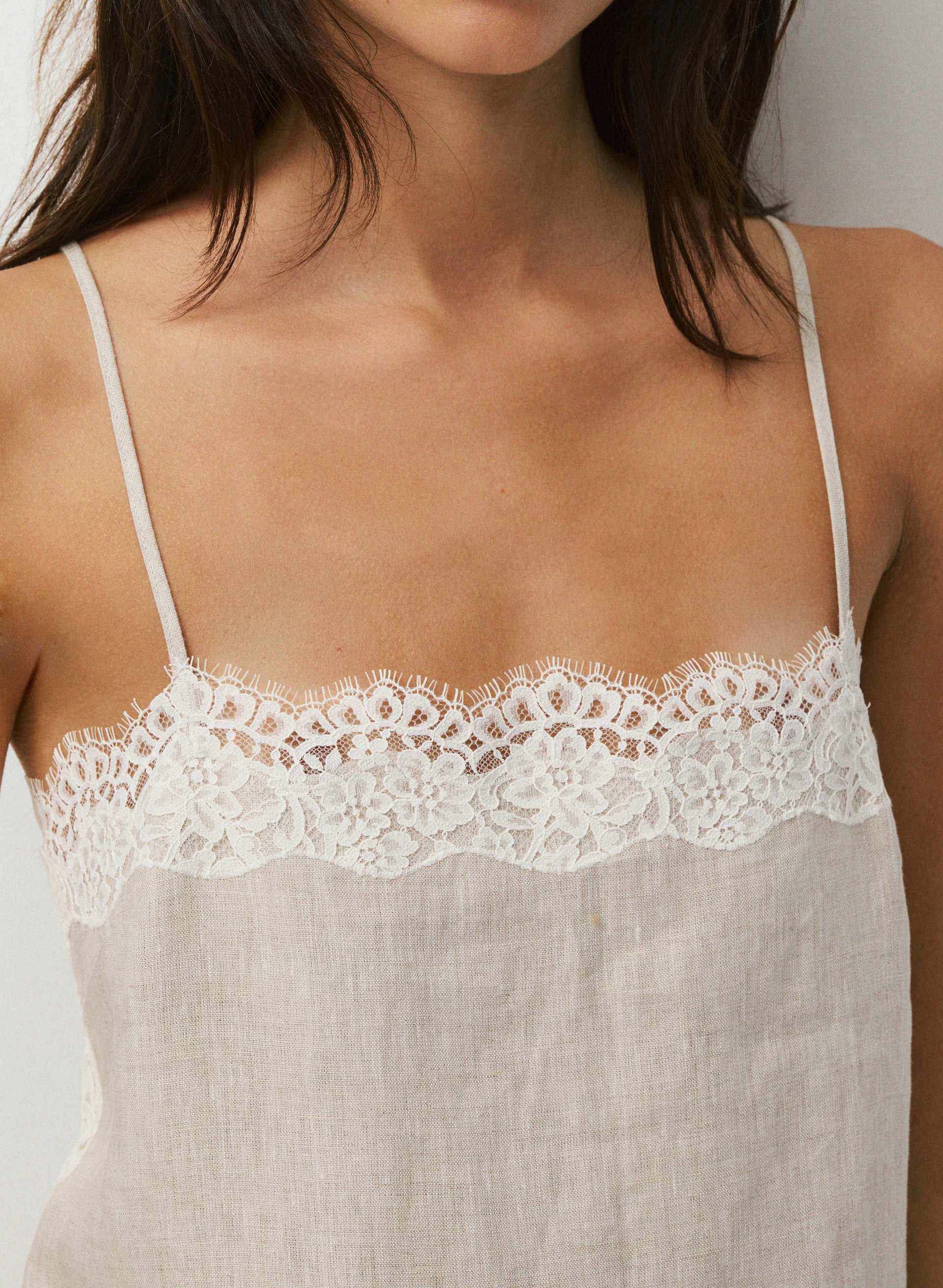 プリン　affranchie Lace linen Camisole Serif Linen Camisole | Aritzia US