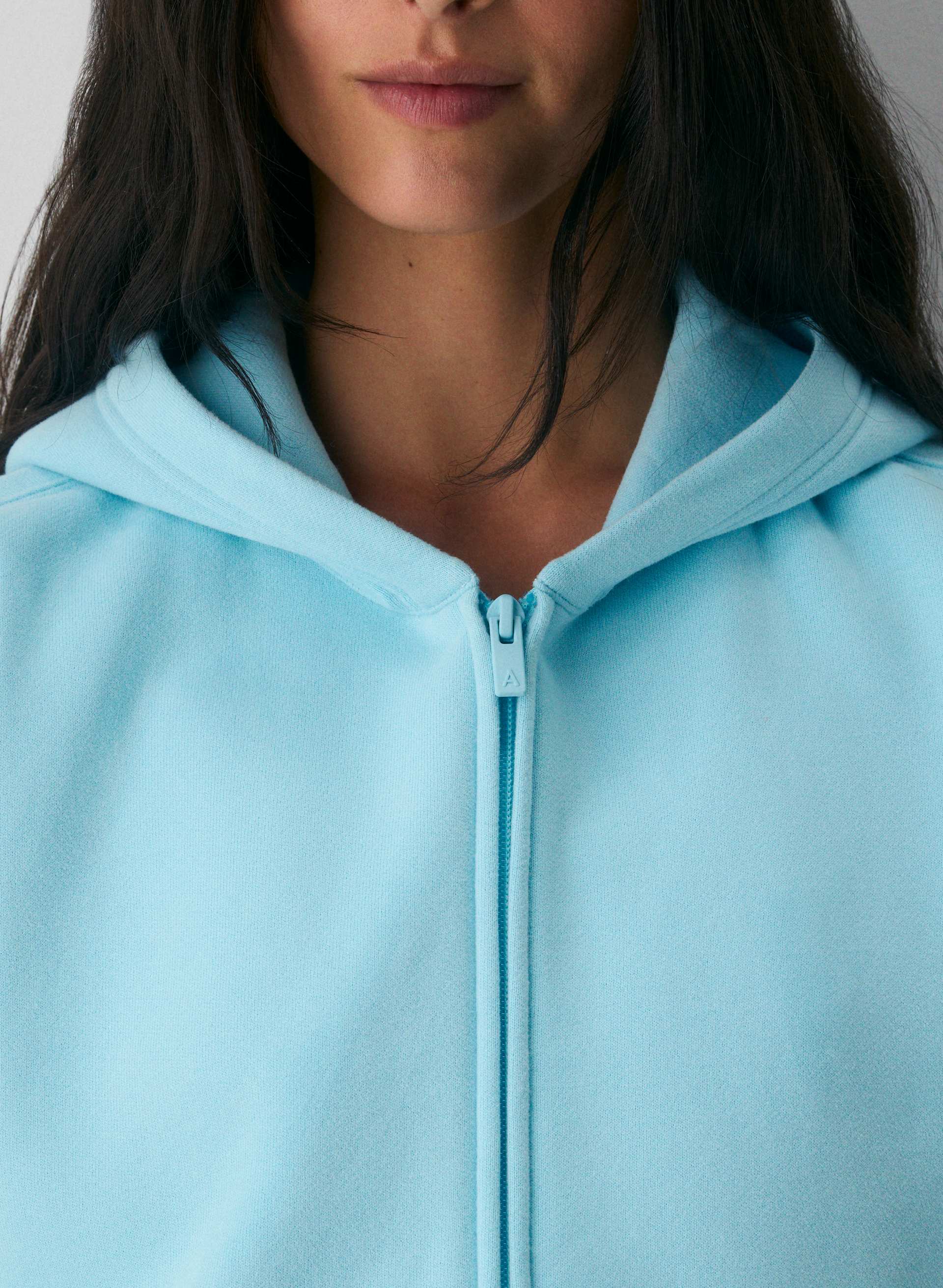 COZY SWEATFLEECE PERFECT ZIP HOODIE | Aritzia
