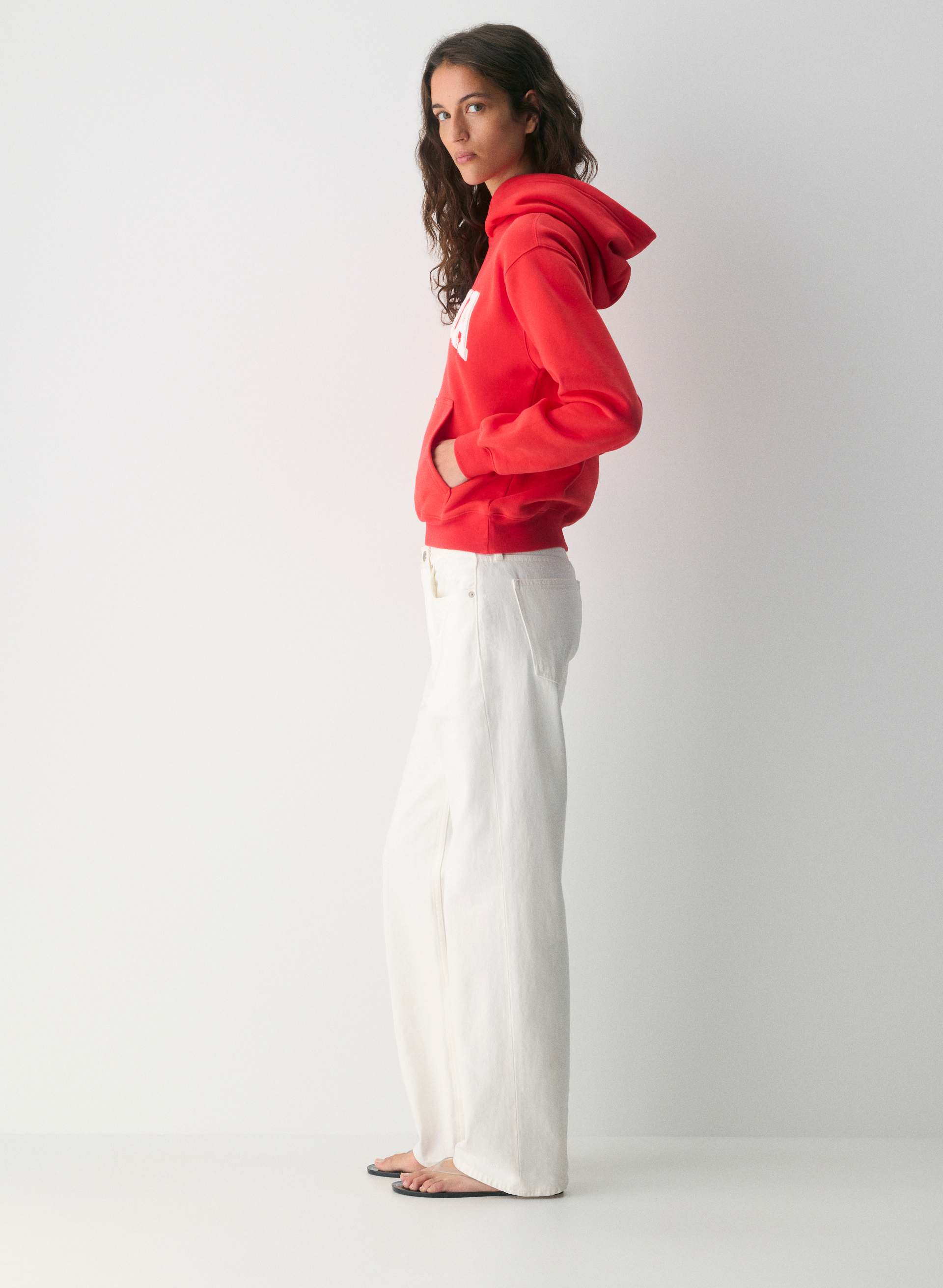 COZY SWEATFLEECE PERFECT HOODIE | Aritzia
