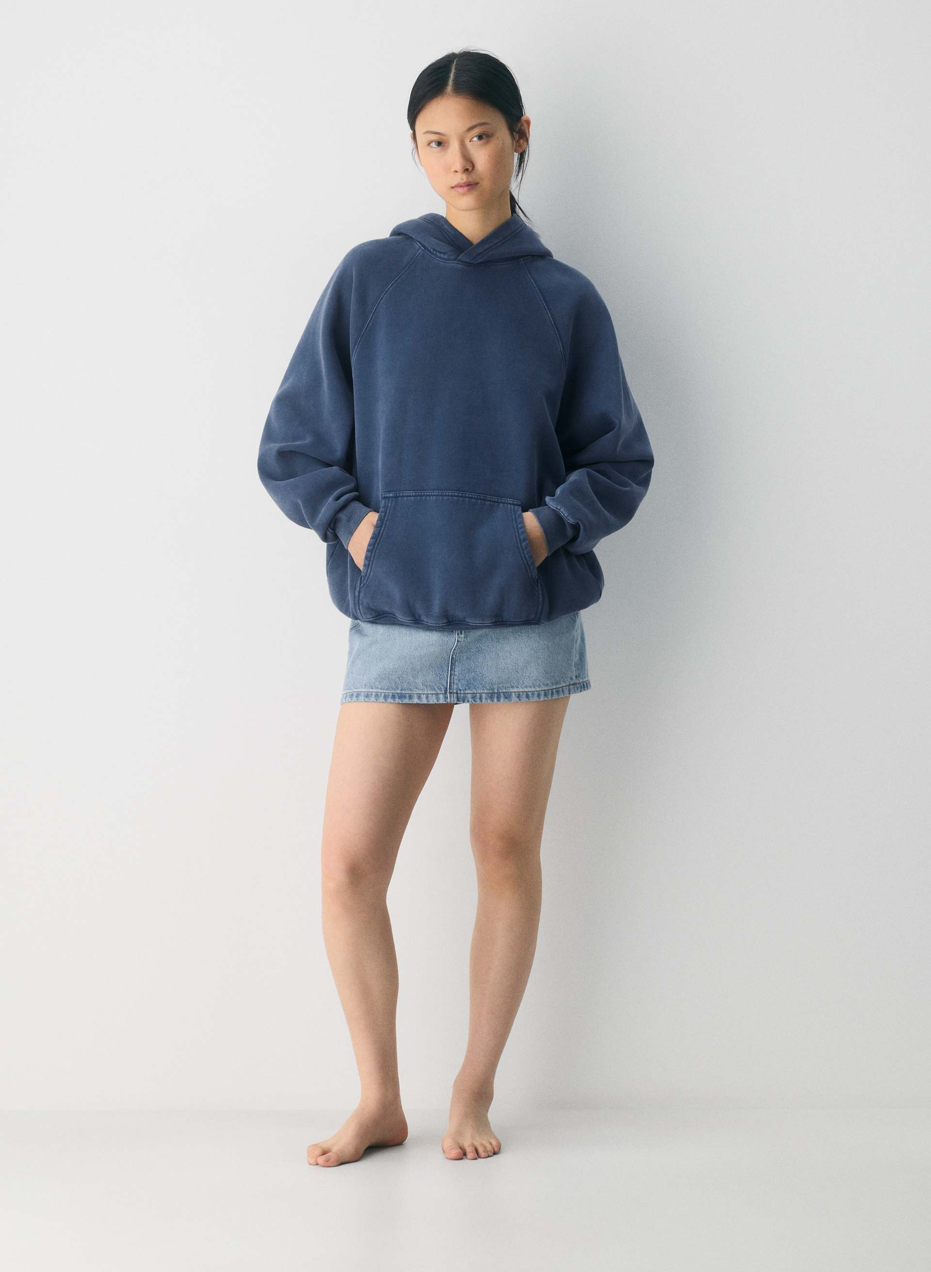 COZY SWEATFLEECE MEGA RAGLAN™ HOODIE | Aritzia