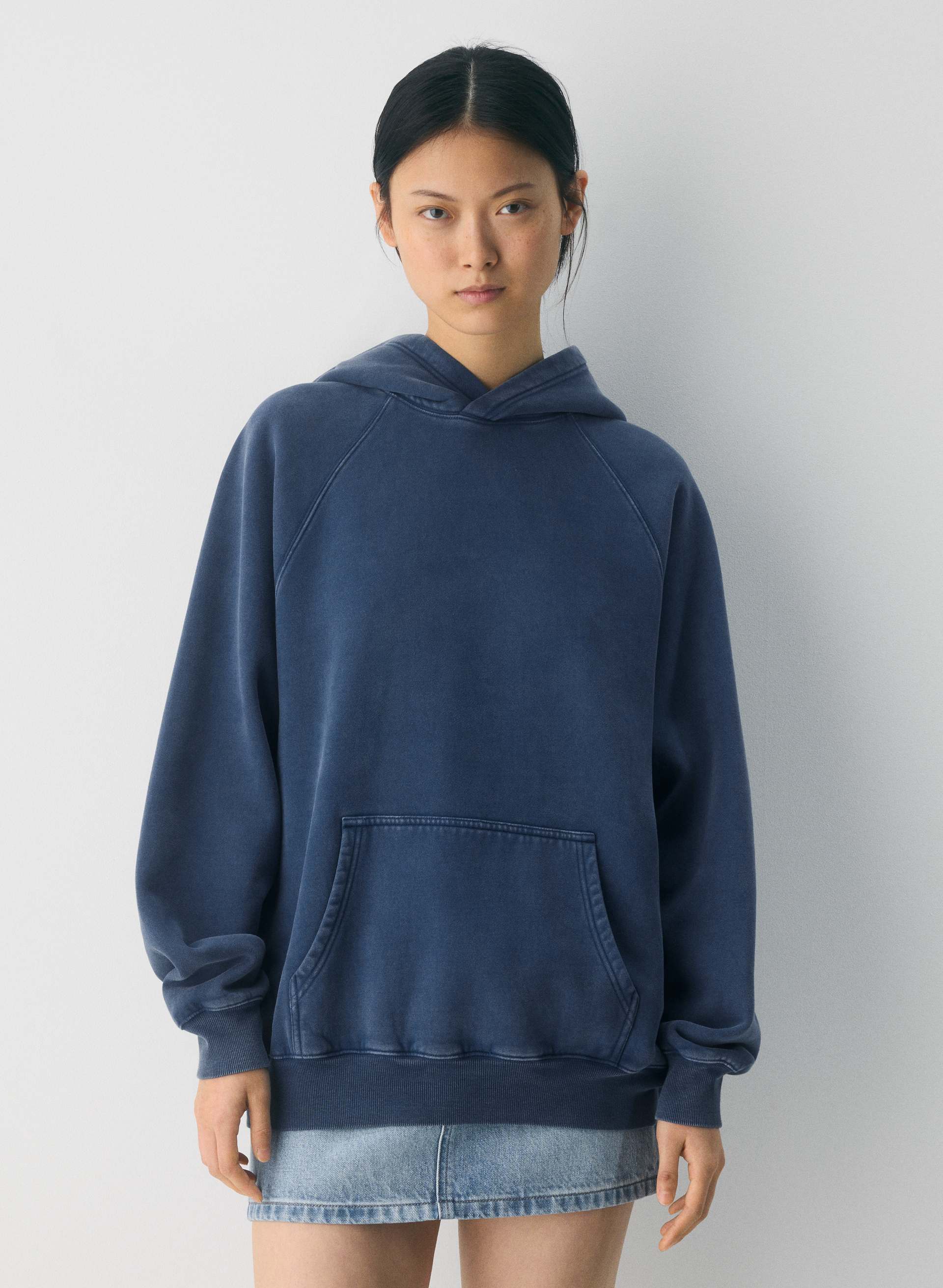 COZY SWEATFLEECE MEGA RAGLAN™ HOODIE | Aritzia