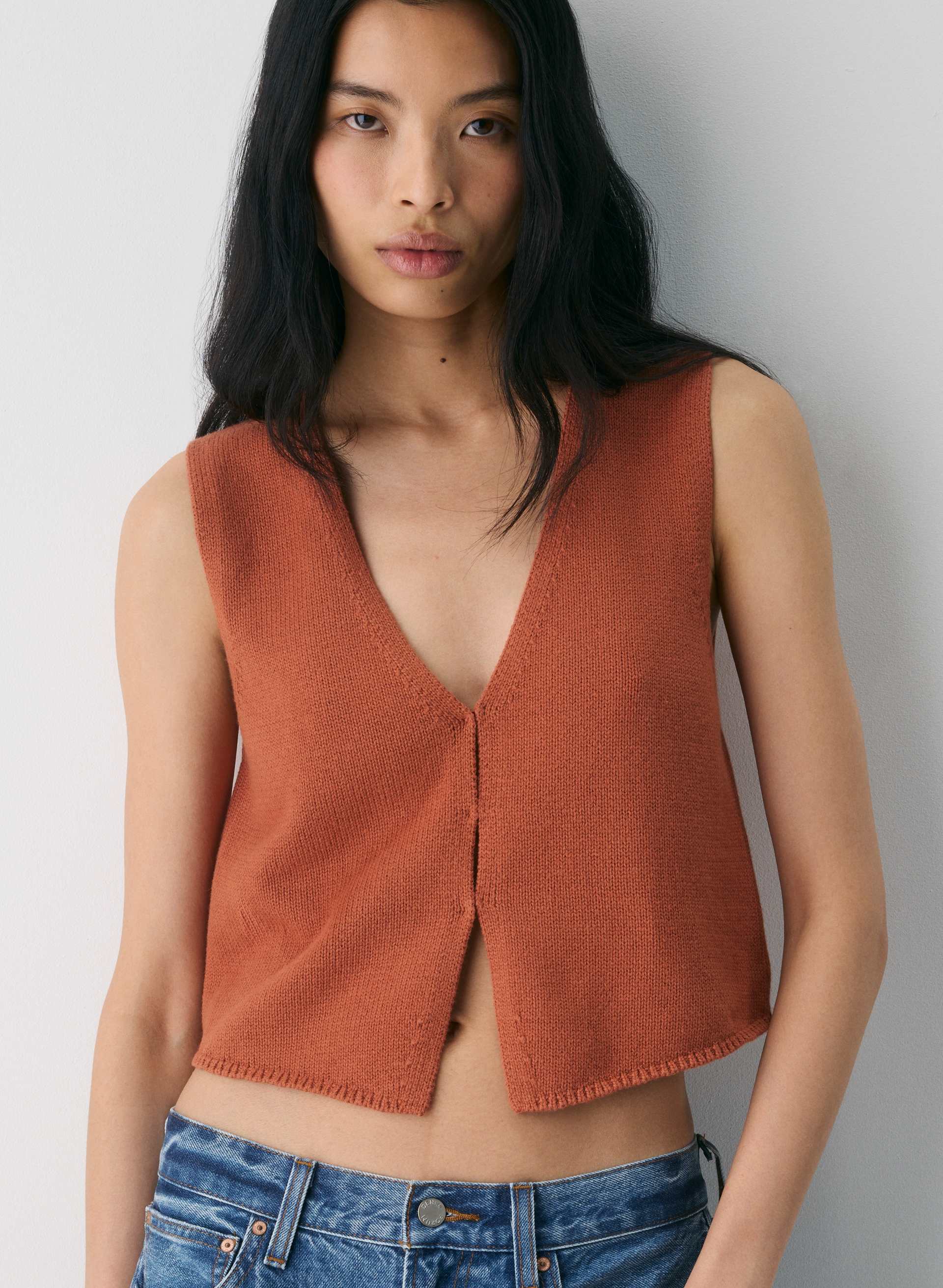 COTTON CHARM™ BASQUE SWEATER VEST | Aritzia