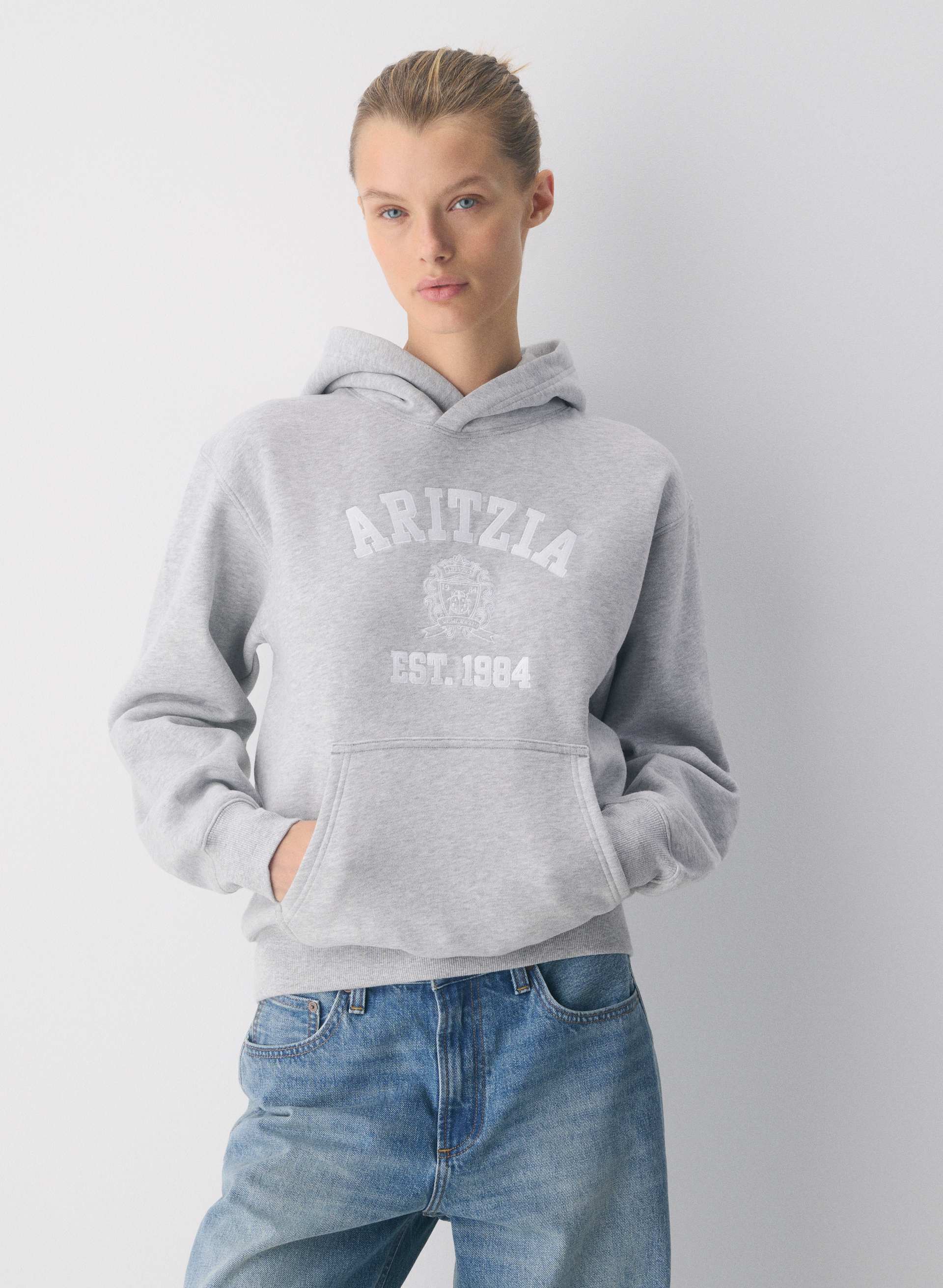COZY SWEATFLEECE PERFECT HOODIE | Aritzia