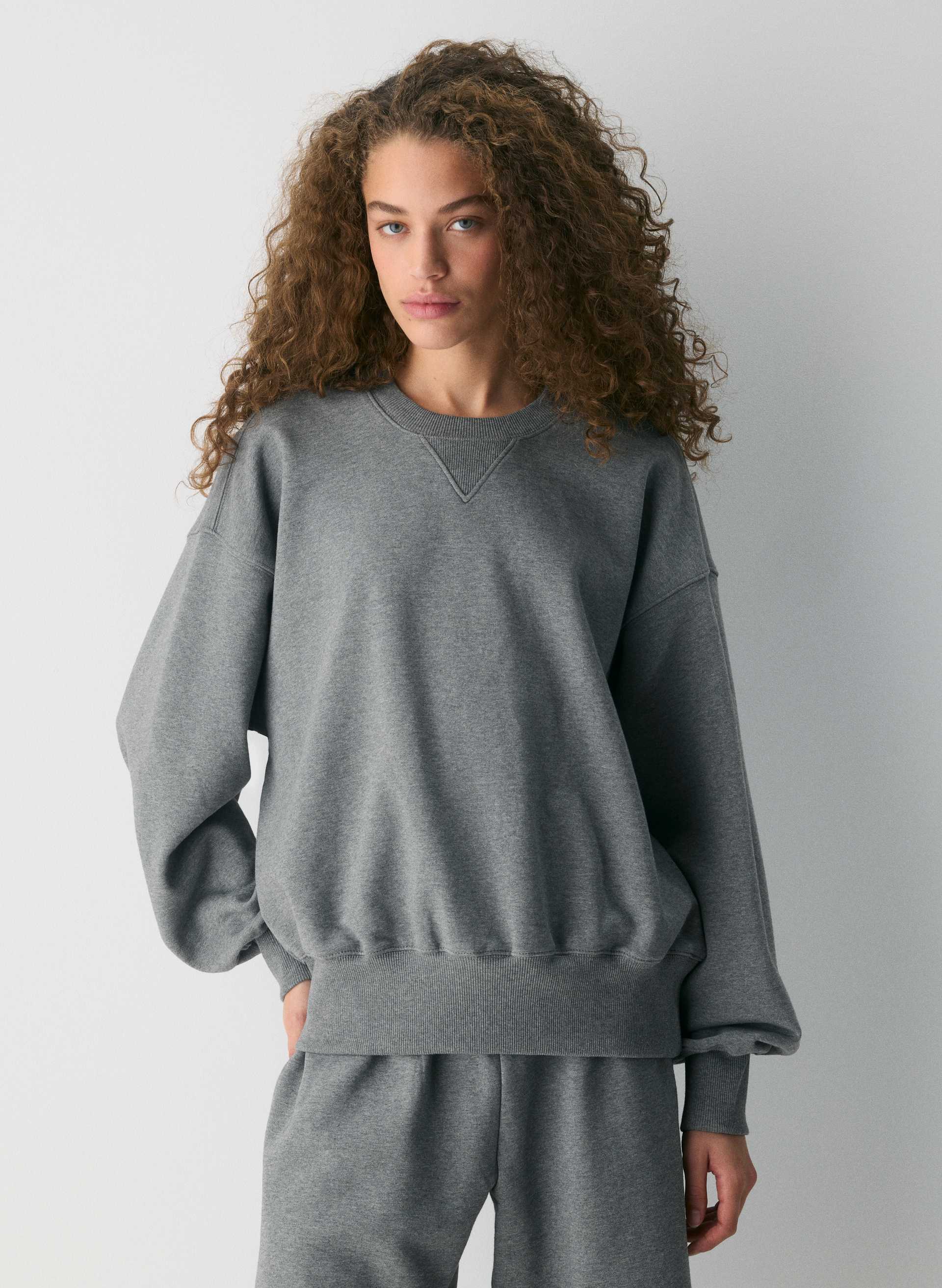 TERRY SWEATFLEECE MEGA CREW SWEATSHIRT | Aritzia