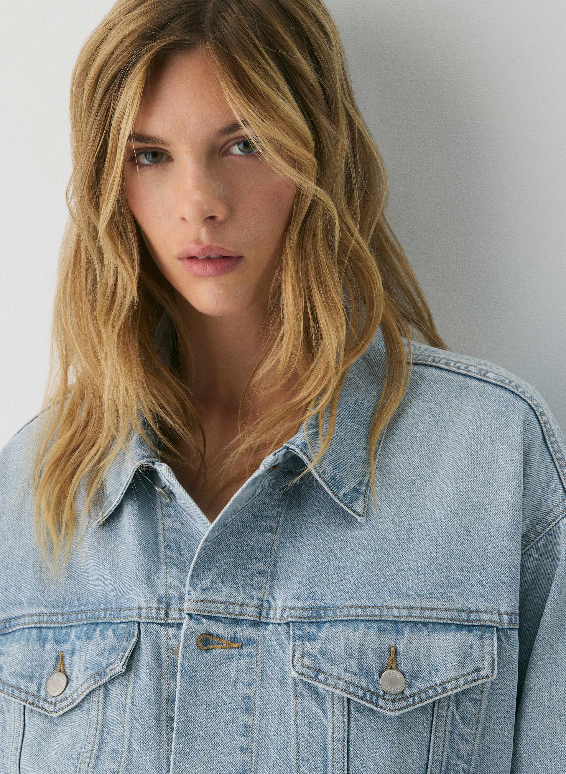 THE ‘90S SO-SOFT DENIM JACKET | Aritzia