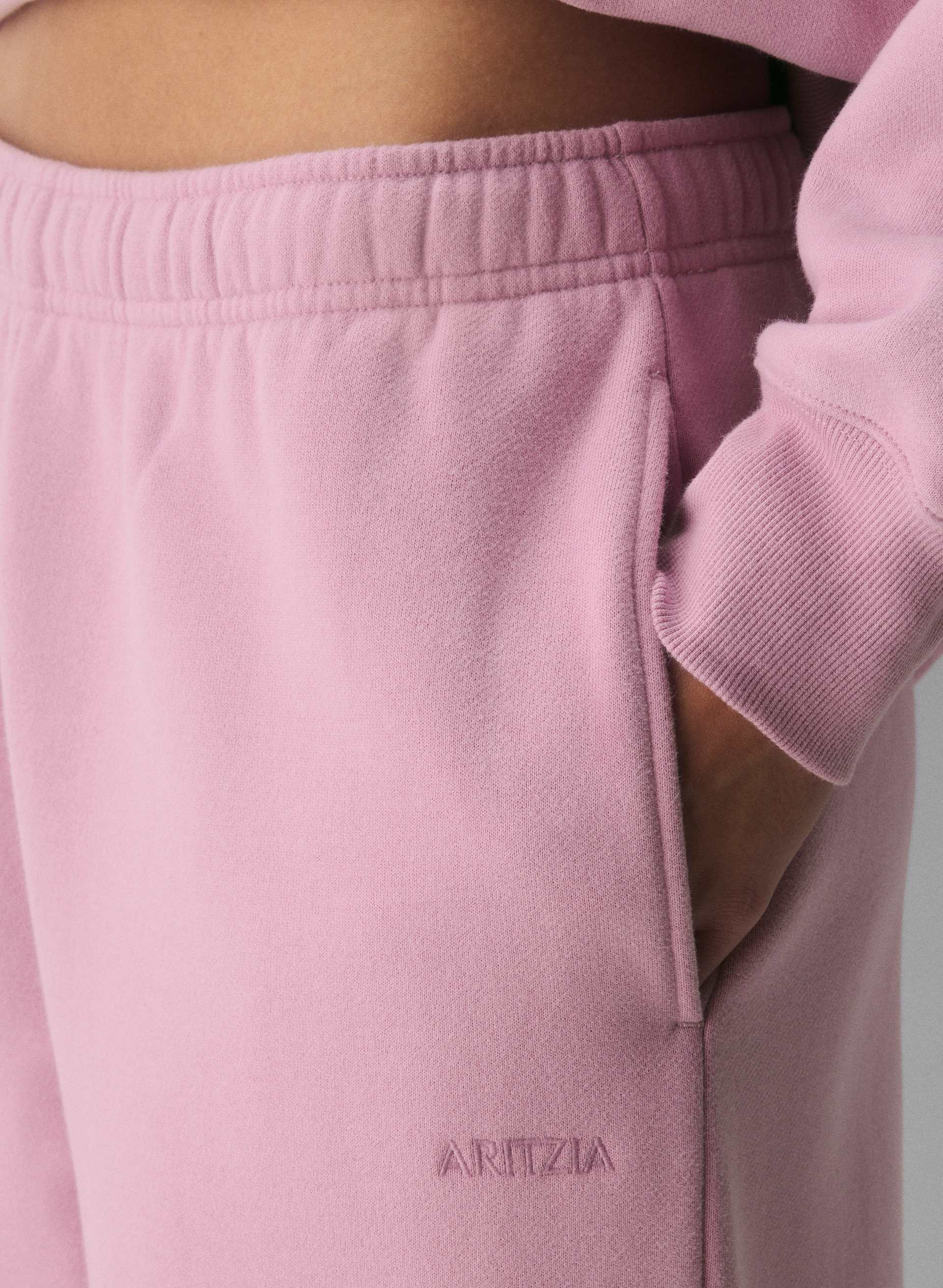 COZY SWEATFLEECE MEGA STRAIGHT™ SWEATPANT | Aritzia