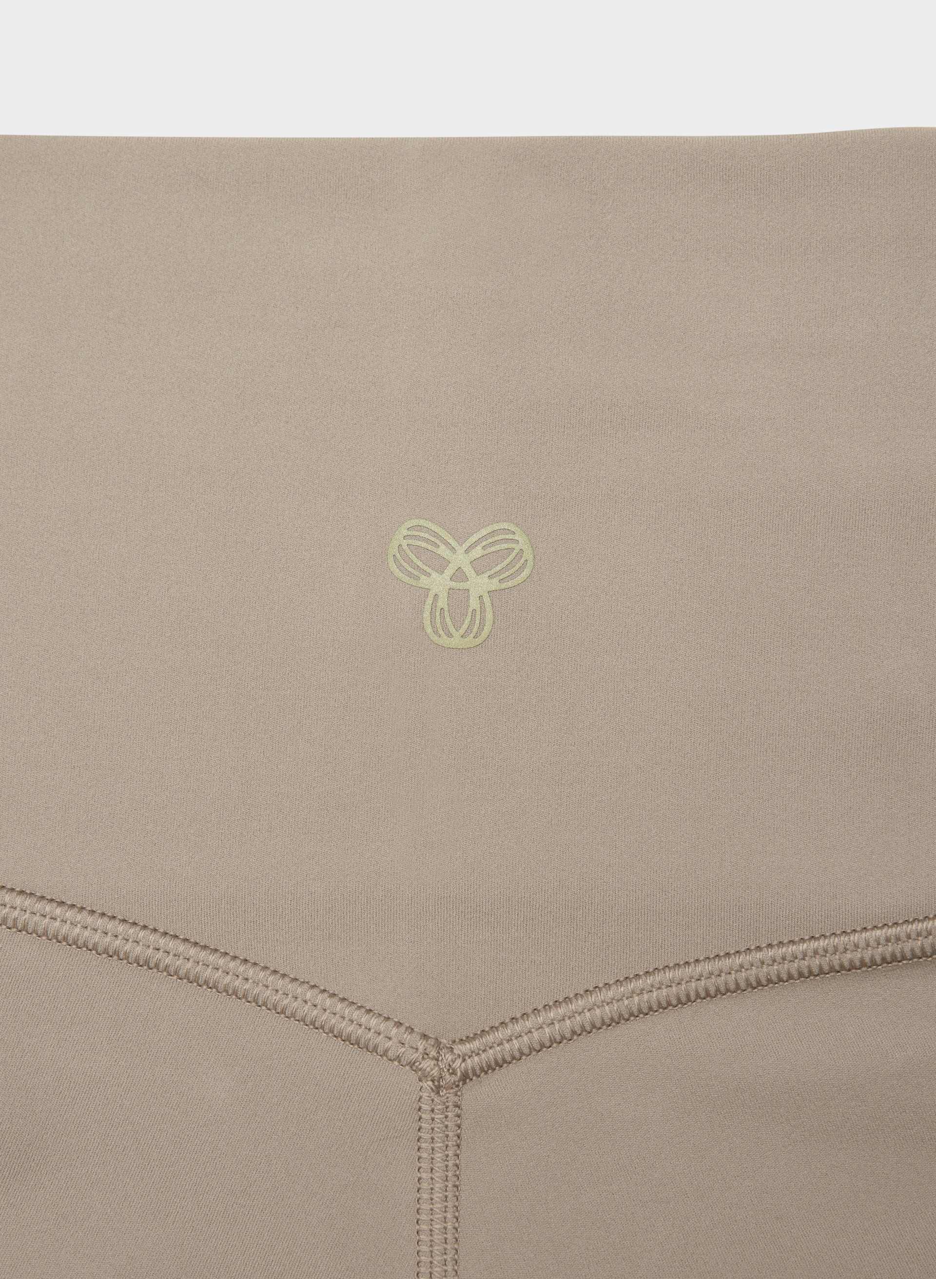 BUTTER CHEEKY HI-RISE 26" LEGGING | Aritzia