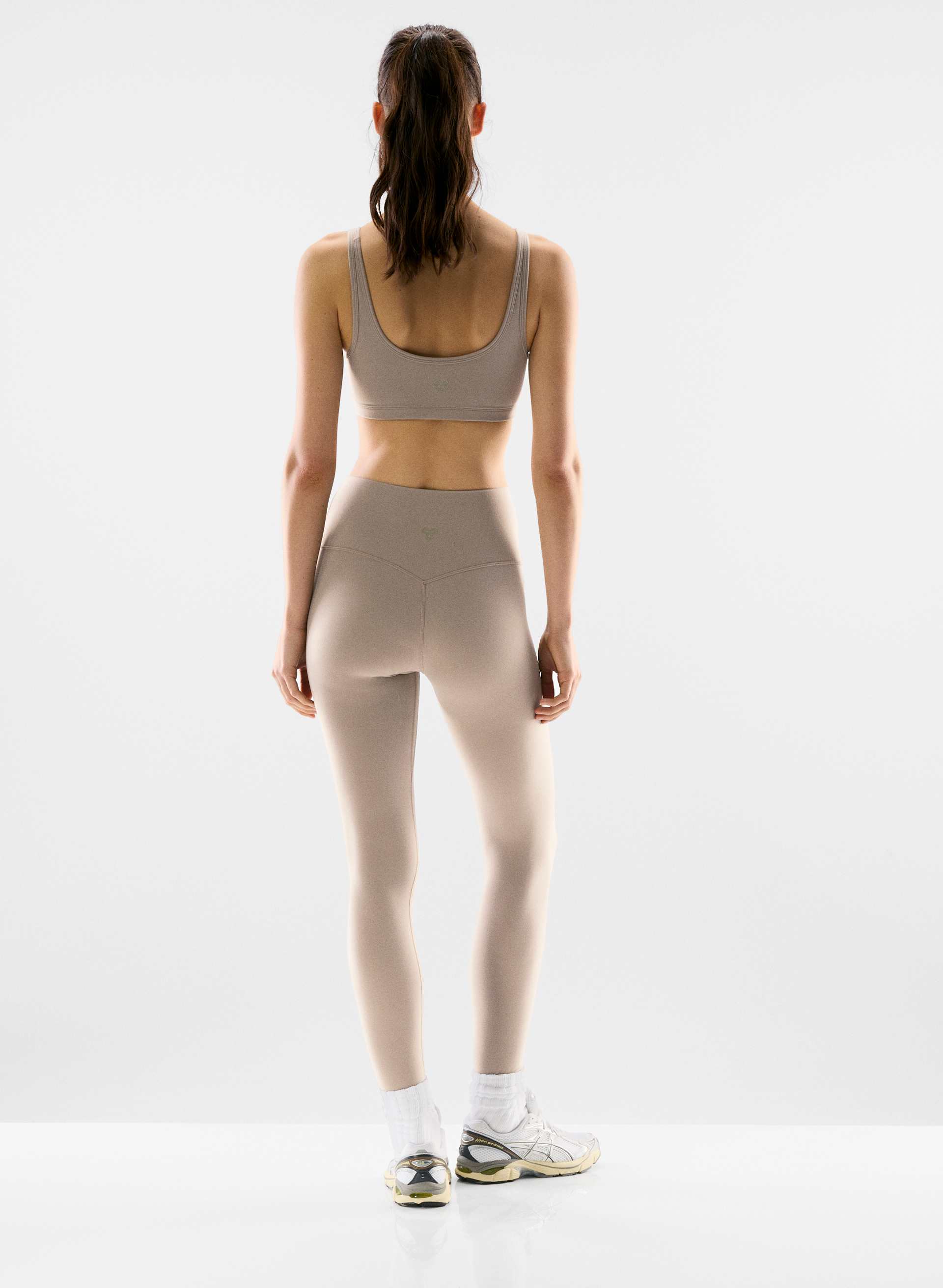 BUTTER CHEEKY HI-RISE 26" LEGGING | Aritzia