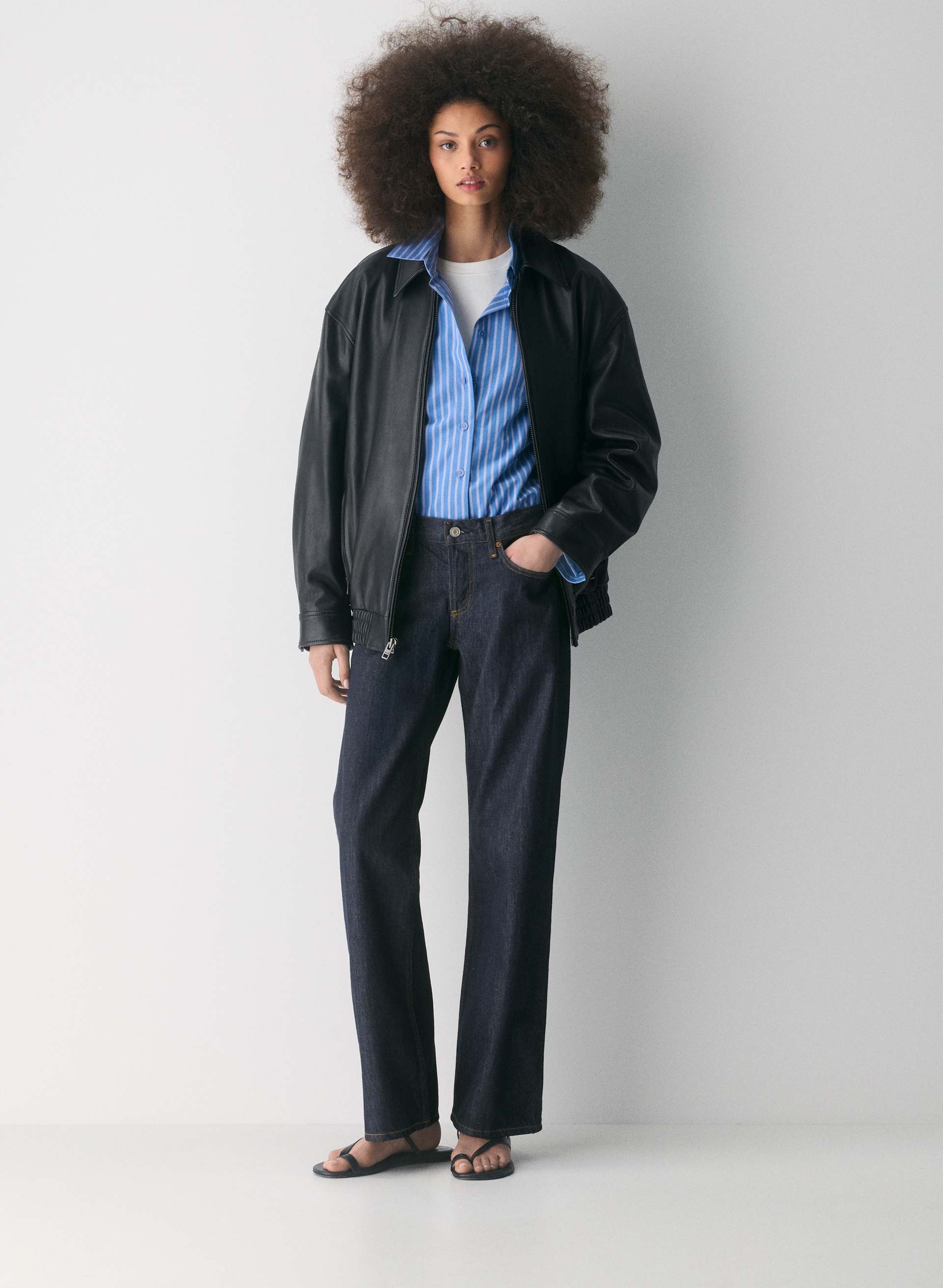 LOW RISE LOOSE JEAN | Aritzia
