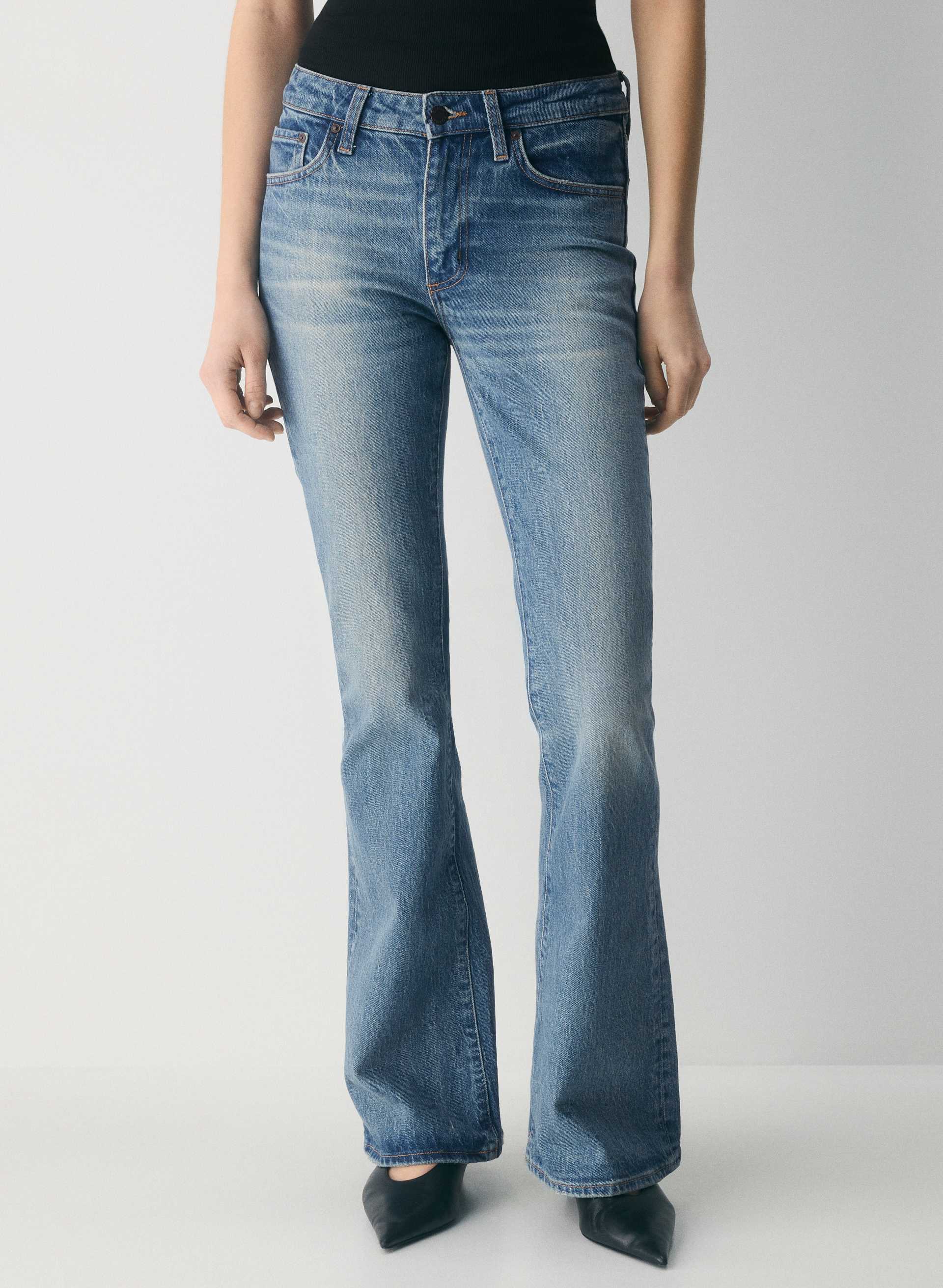 DENISE MID-RISE FLARE JEAN | Aritzia